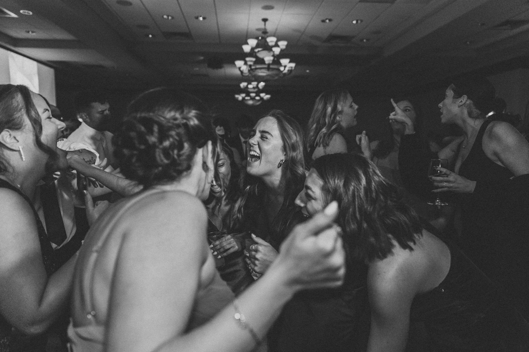 Maryland Wedding photographer, love story by aira photography