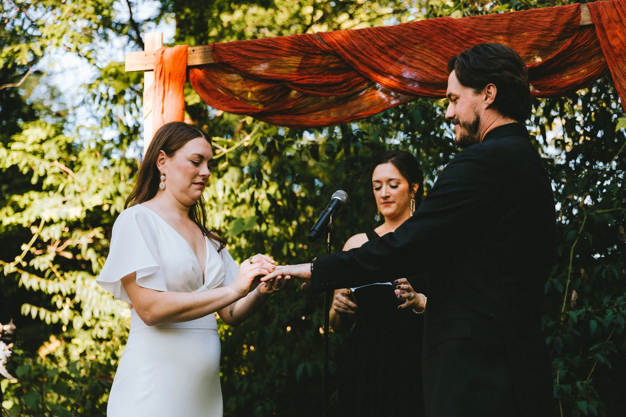 Maryland wedding photographer, love story by Aira photography. 