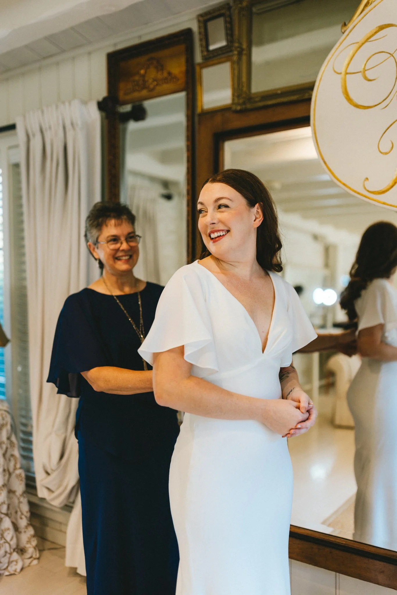 Maryland wedding photographer, love story by Aira photography. 