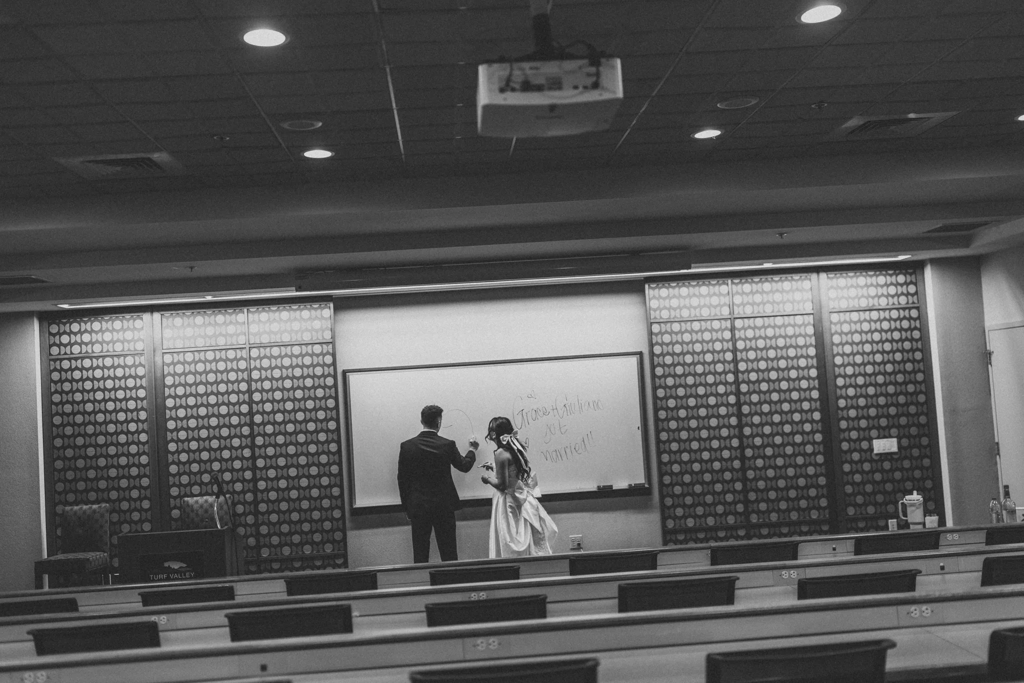 Maryland Wedding photographer, love story by aira photography