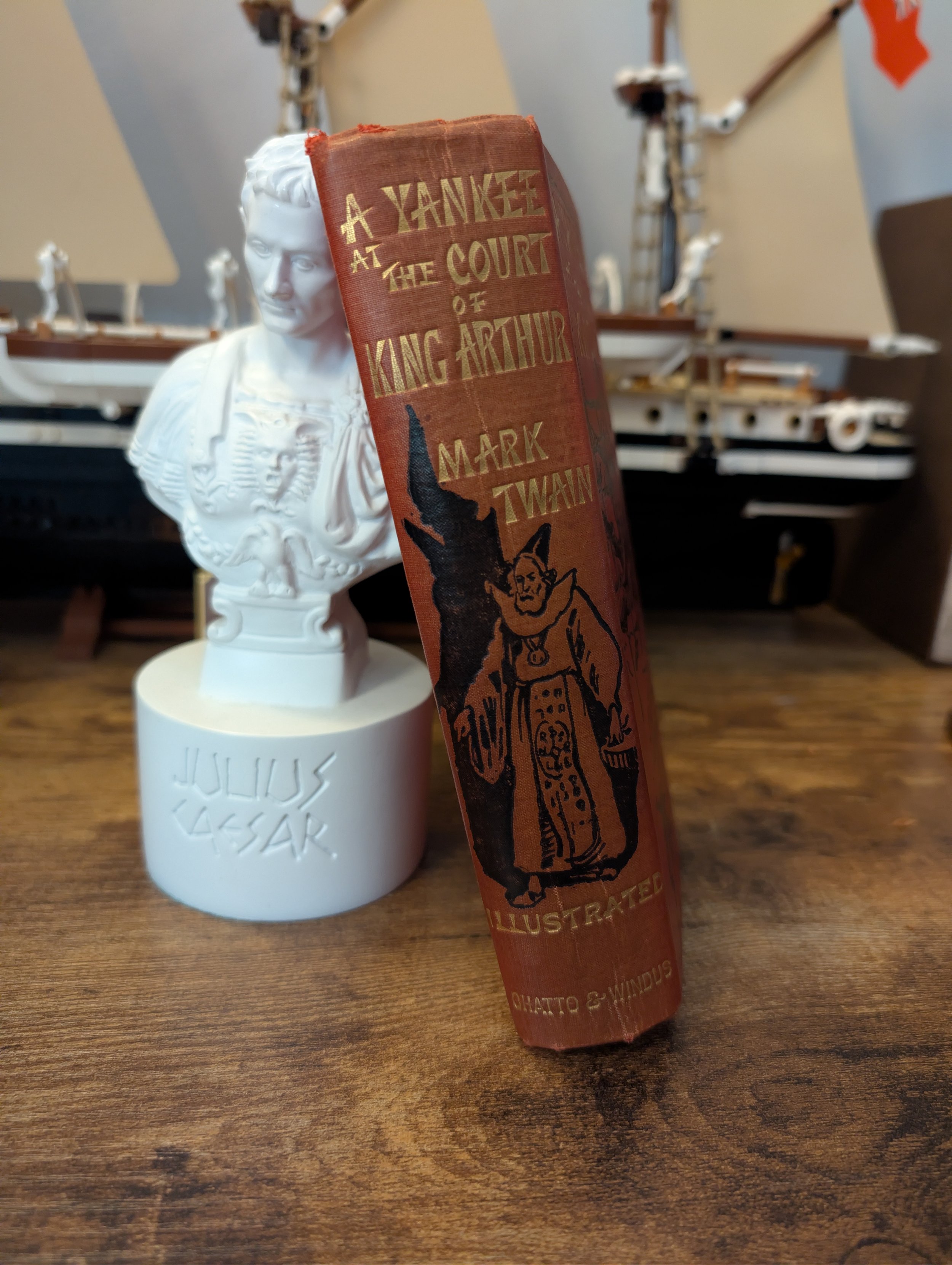 mark twain - first edition - a conneticut yankee at king arthur's court.jpg