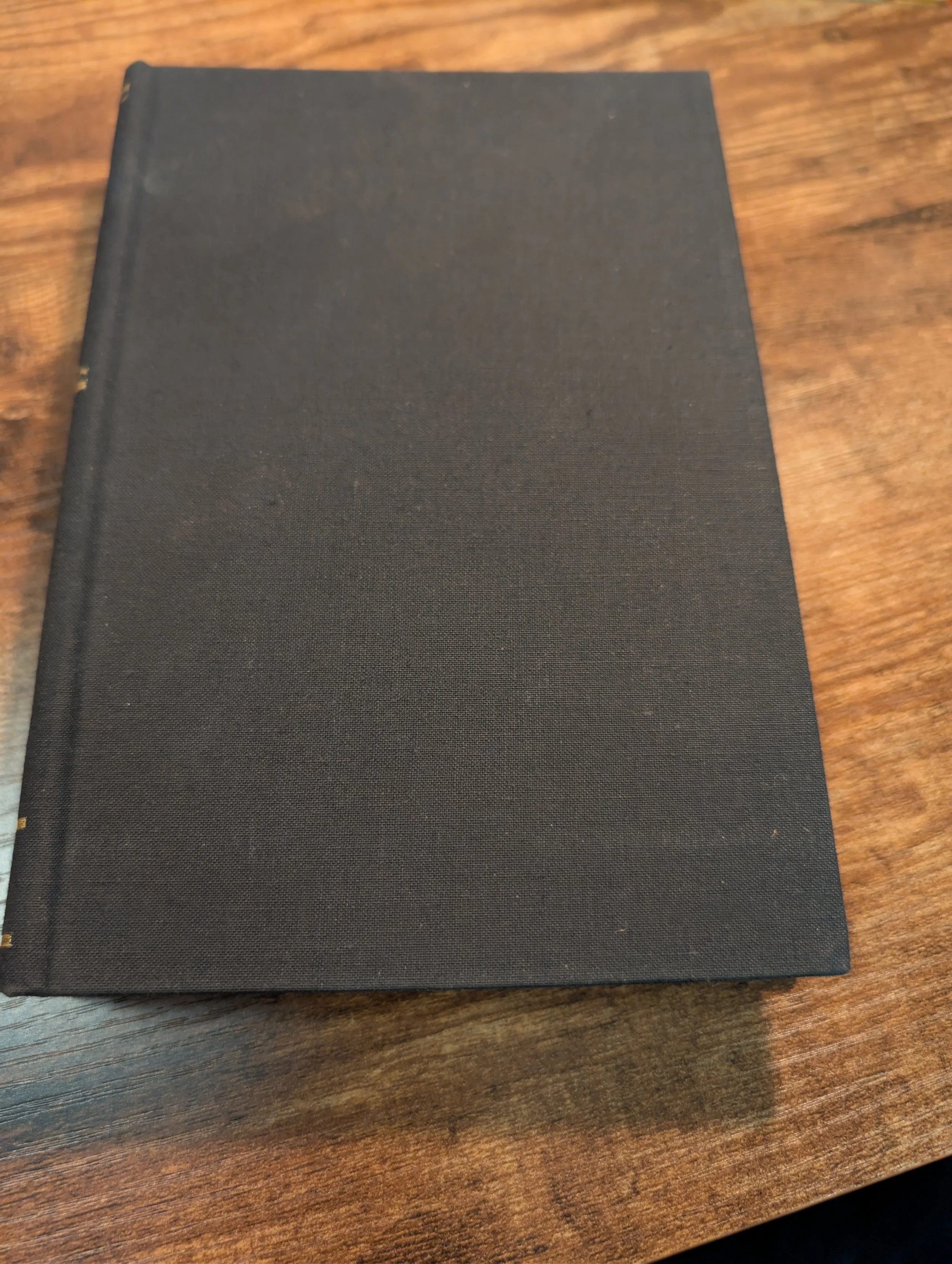 the red peri - stanley g. weinbaum - first edition - front board.jpg