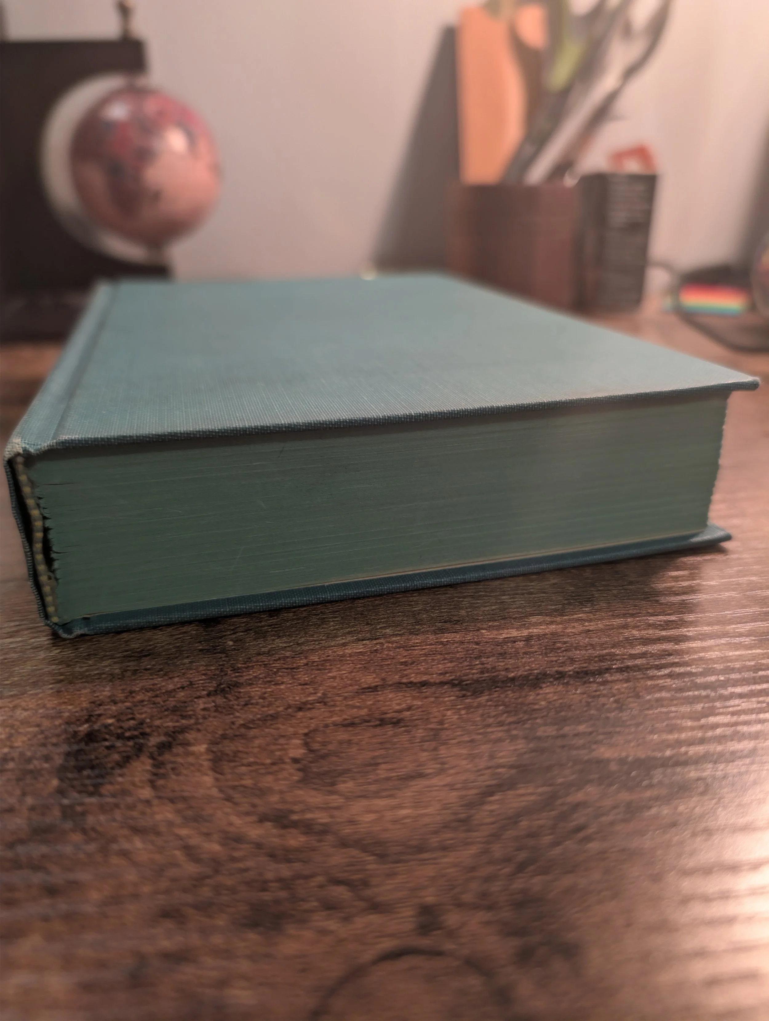 stranger in a strange land - robert heinlein - first edition - topstain.jpg