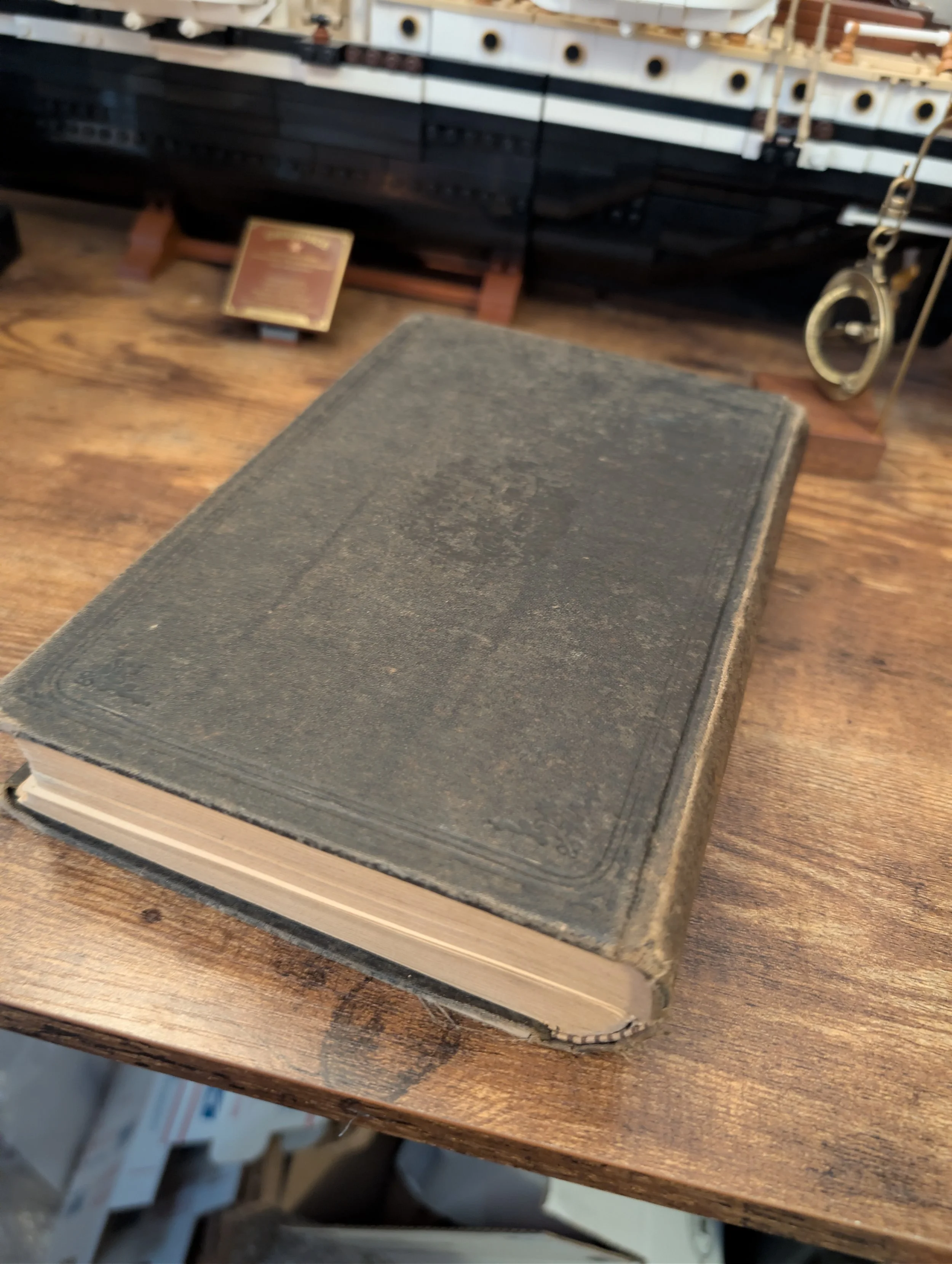 back board - a tramp abroad first edition.jpg