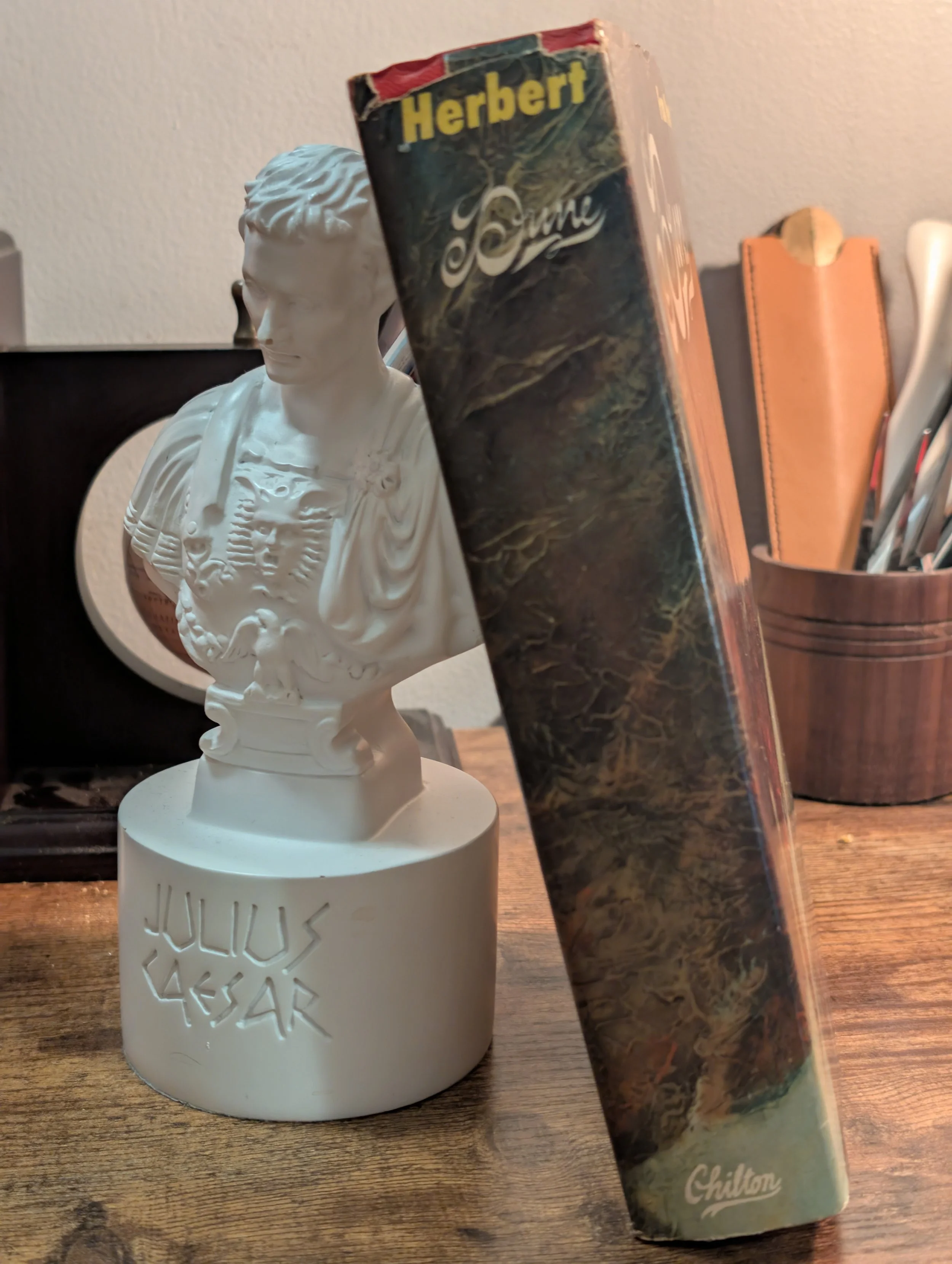 Dune - Frank Herbert - Book Club Edition - 47M - spine.jpg
