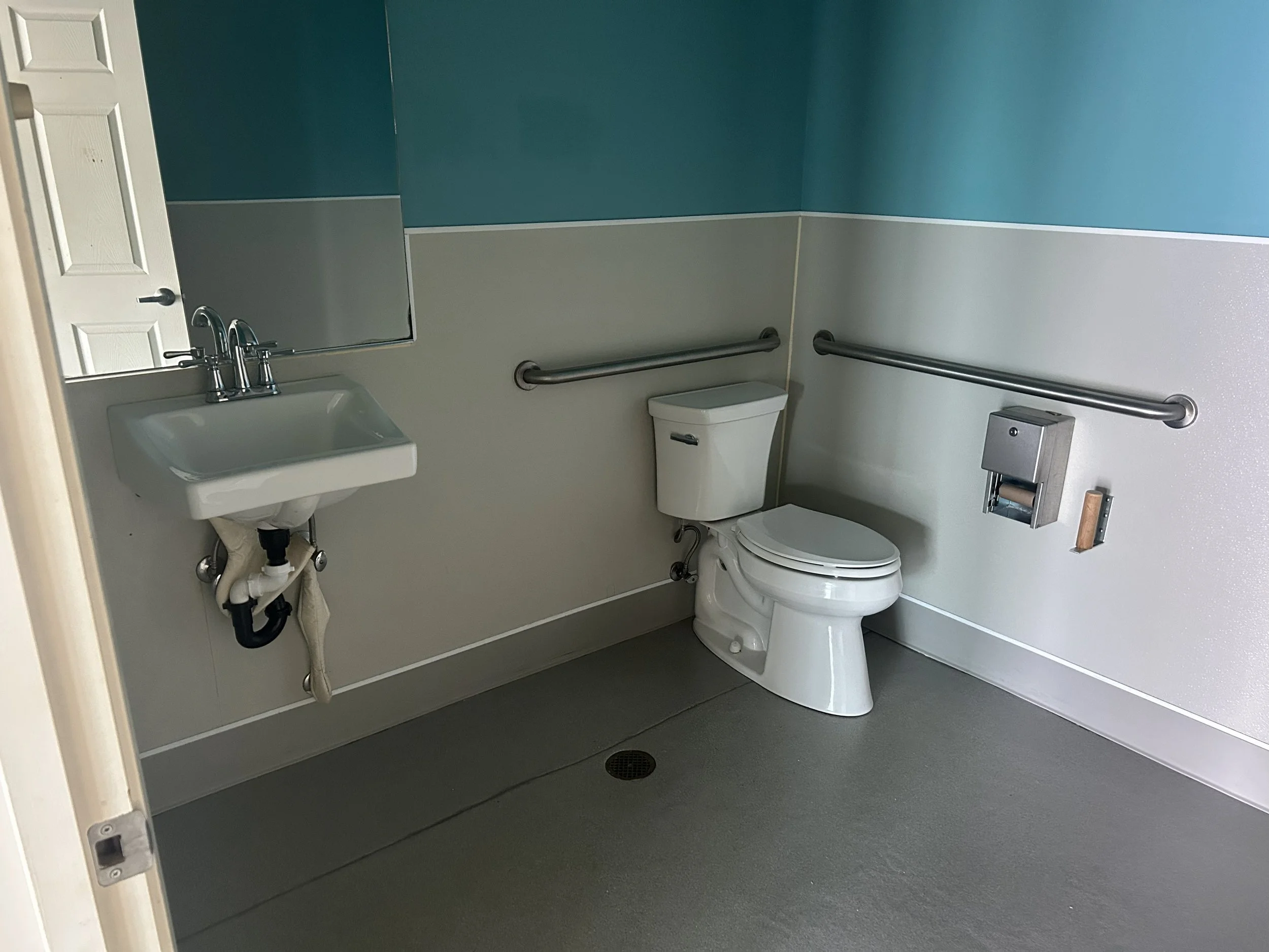 IMG_0334 bathroom ad.jpg