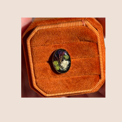 Red and Beige Vintage Bold Typographic Beauty Salon Logo - 2.png