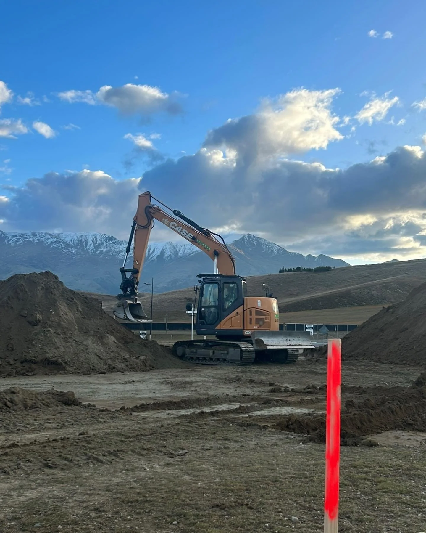 Call sign: CX145
Mission: Get er done 2.0
Cheers to Jolly Earthworks for getting us around the district