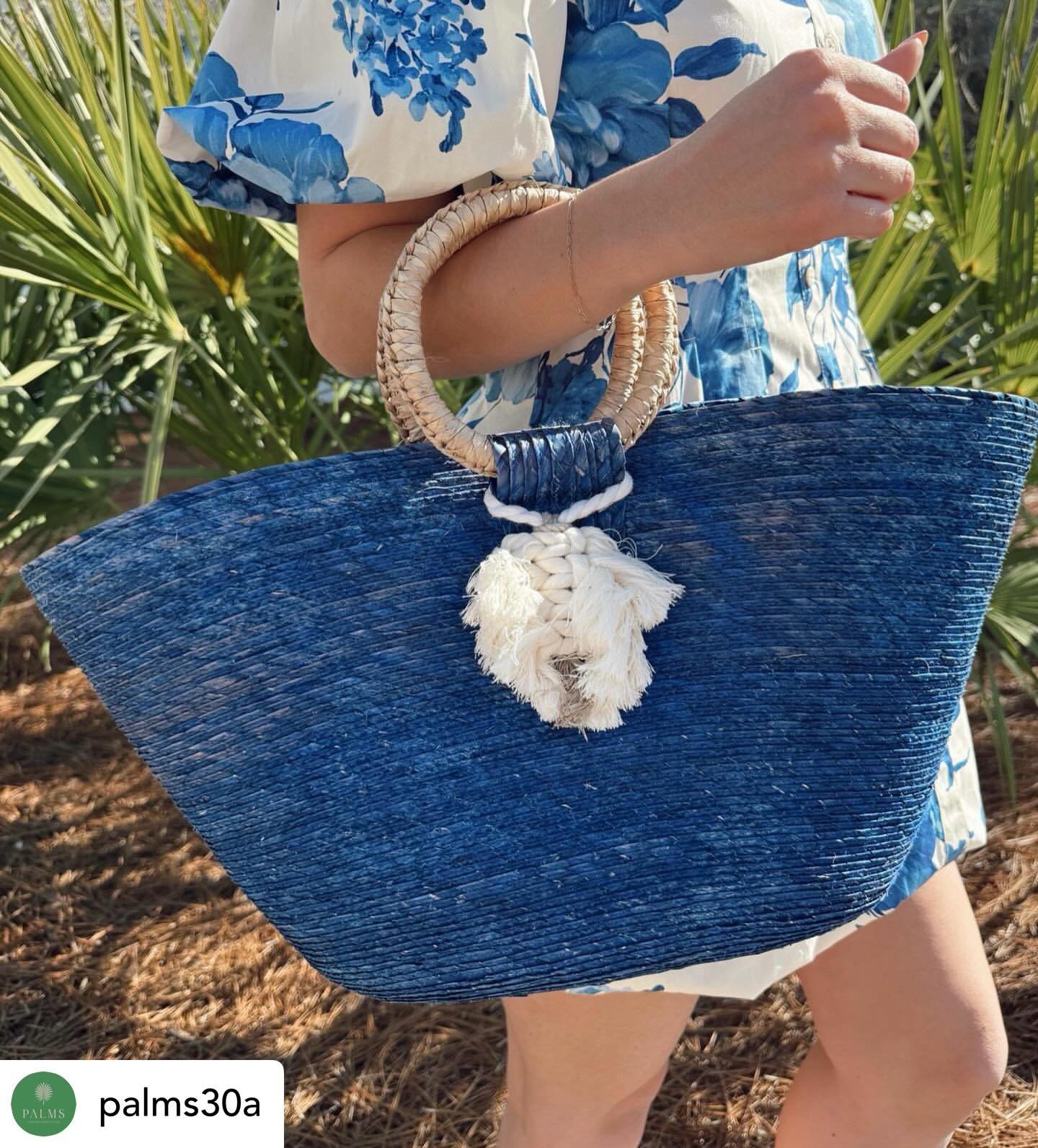 Get @reshare_app &bull; @palms30a Your everyday coastal carryall 🌴
The Palm Beach Tote is ready for wherever the day takes you.