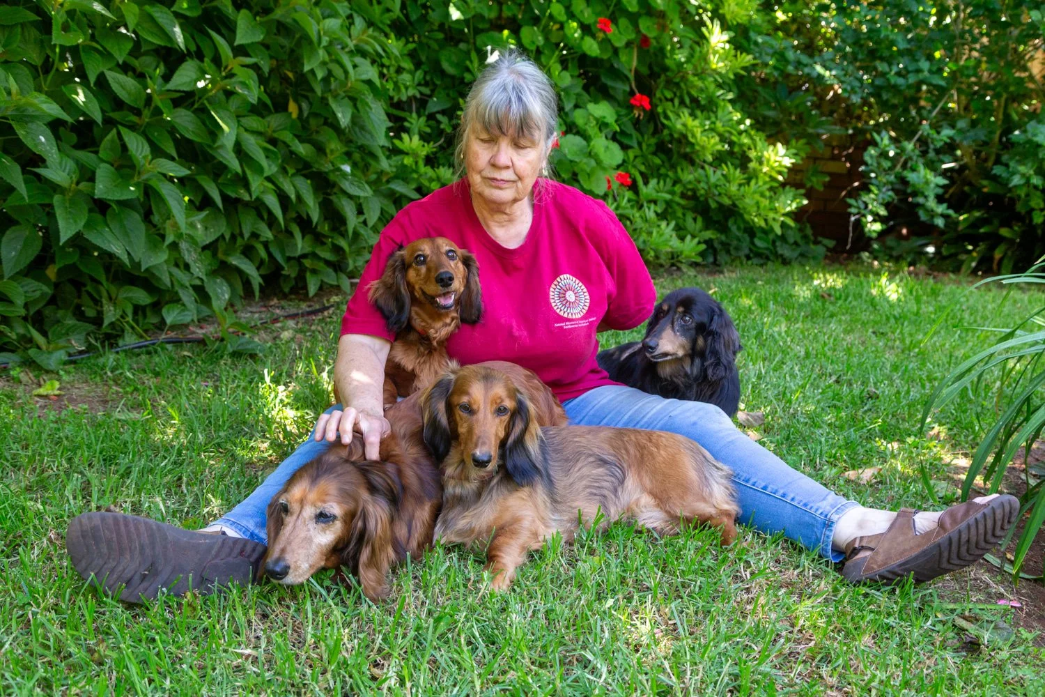 Elizabeth with Tess, Naula, Jacob & ?.jpg