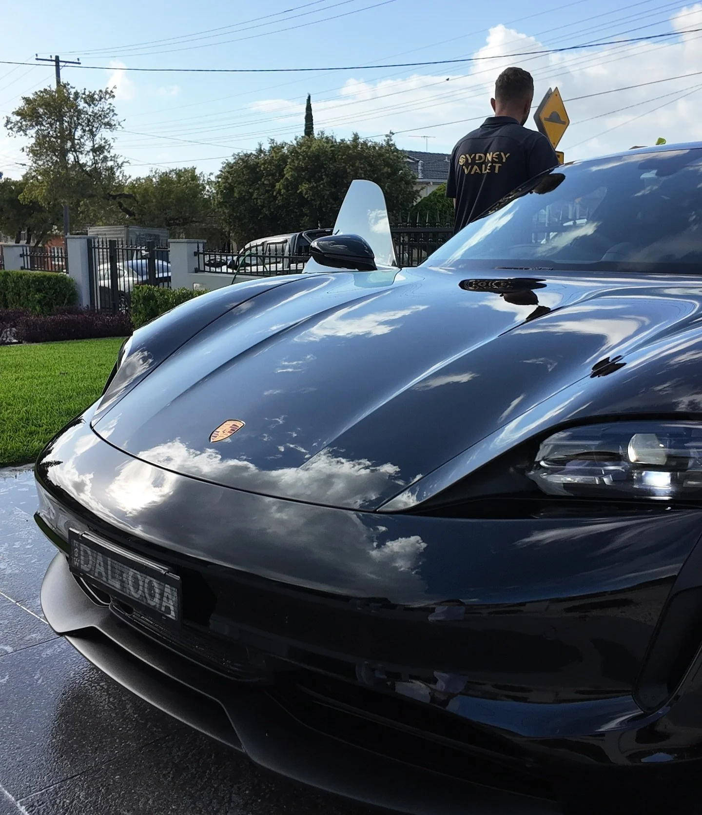 Car so clean, it mirrors the sky. ☁️✨ Valet perfection by us for you.

#sydneyvalet #cardetailing #detailing #cars #carlovers #carcare