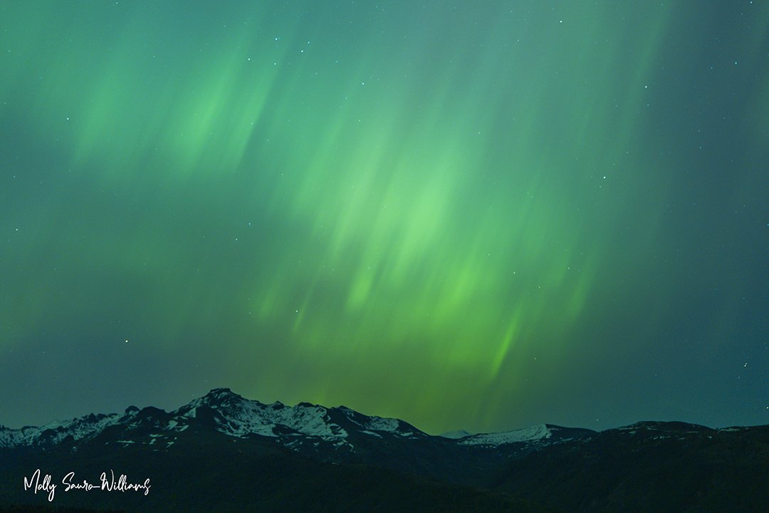 Green aurora Mountain web.jpg