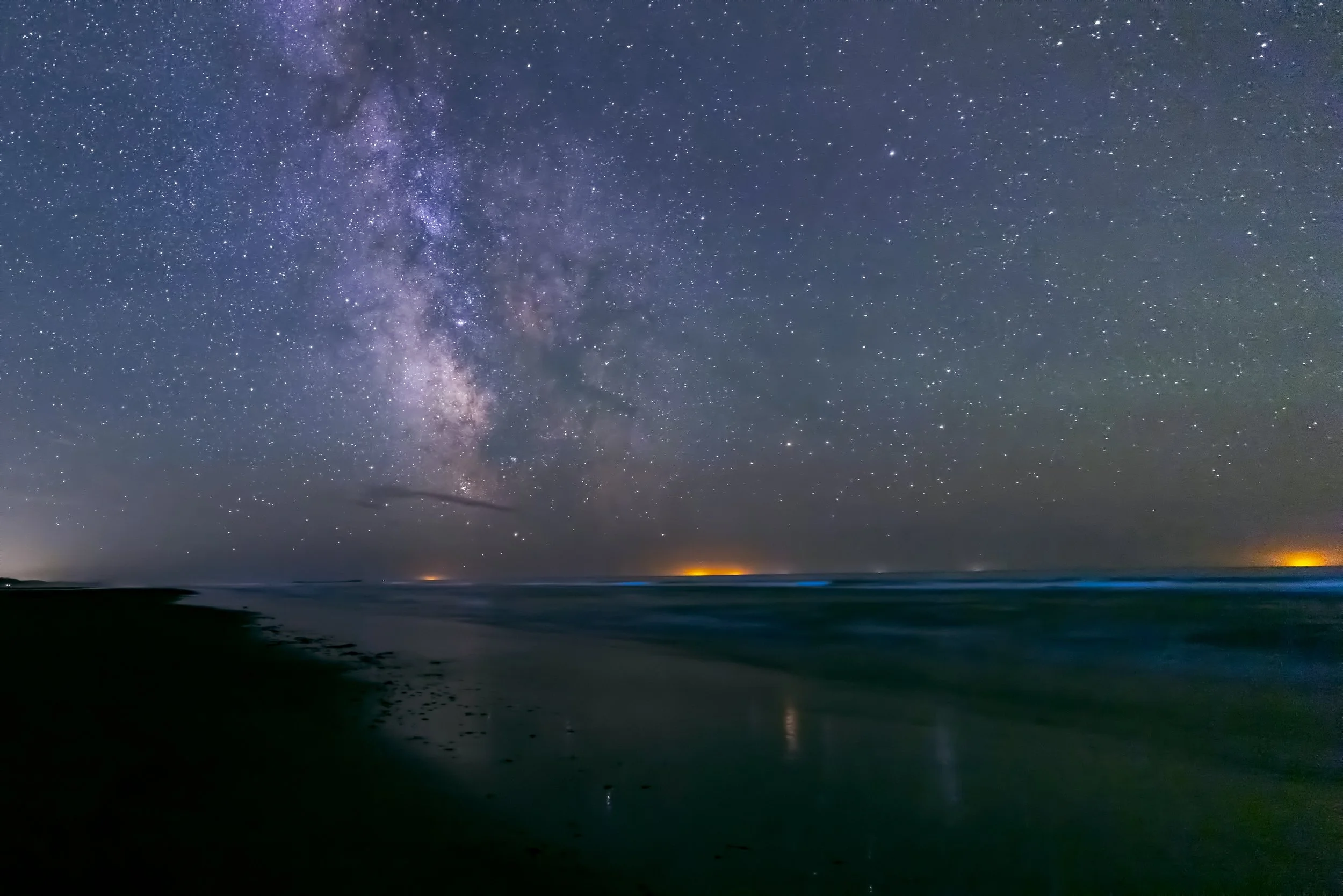 fishermans light milky way.jpg