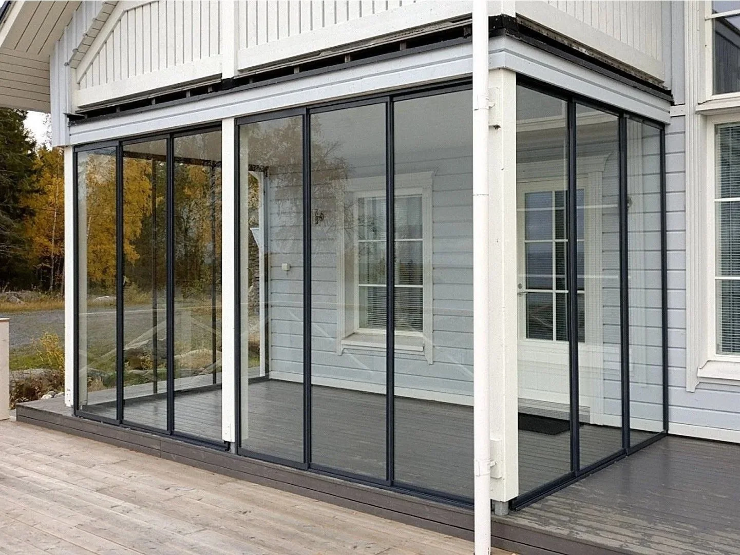 Kirkas terassilasitus