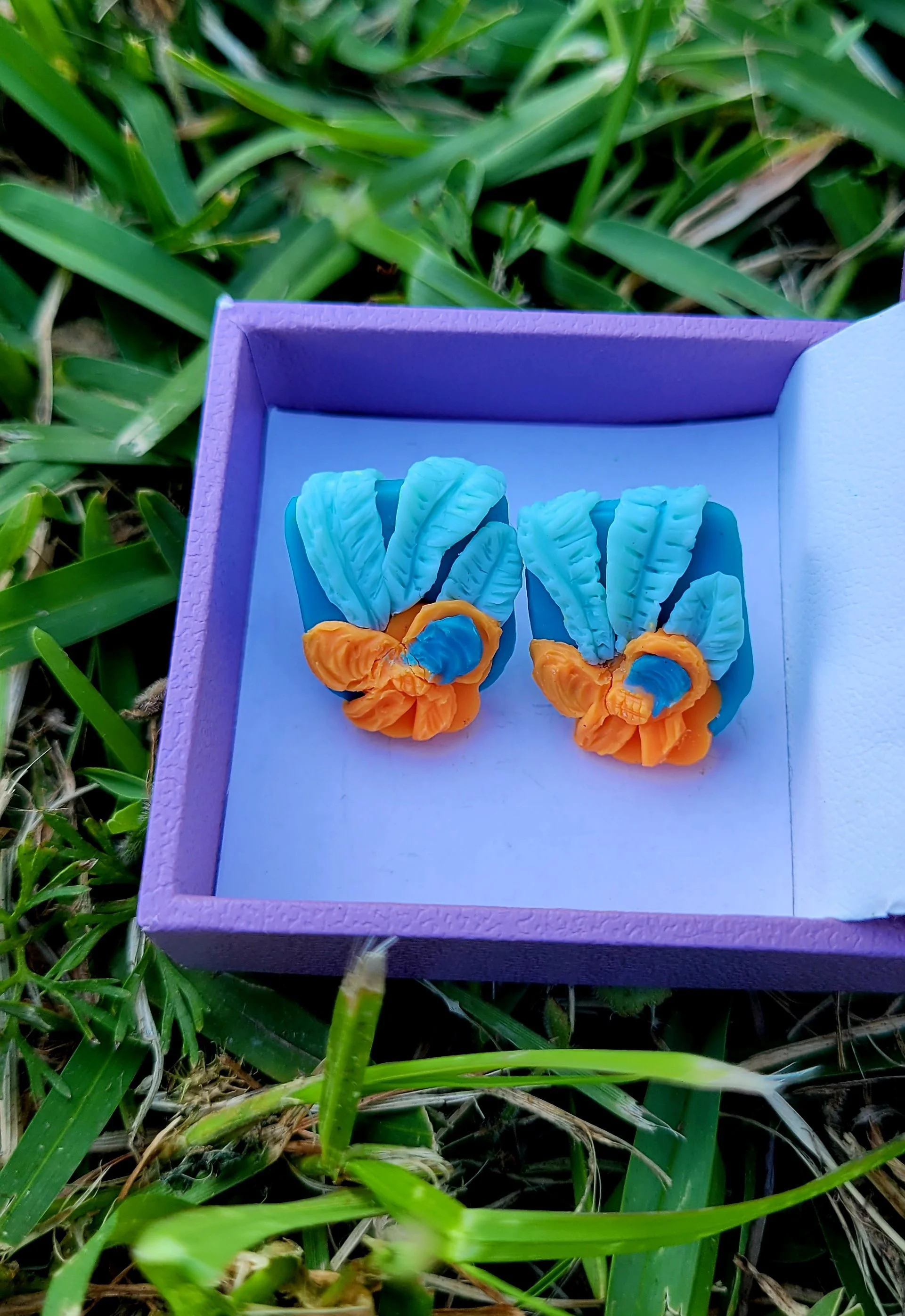 Ferns with Bowtie Stud Earrings