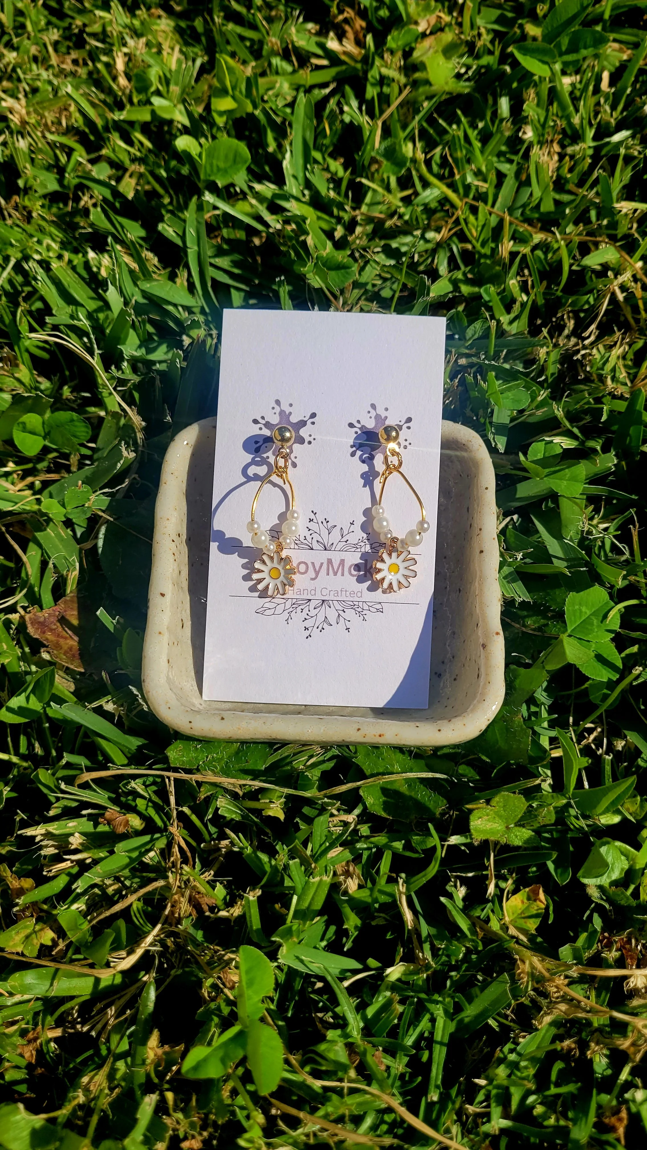 Daisy Delight Pearl Hoop Earrings
