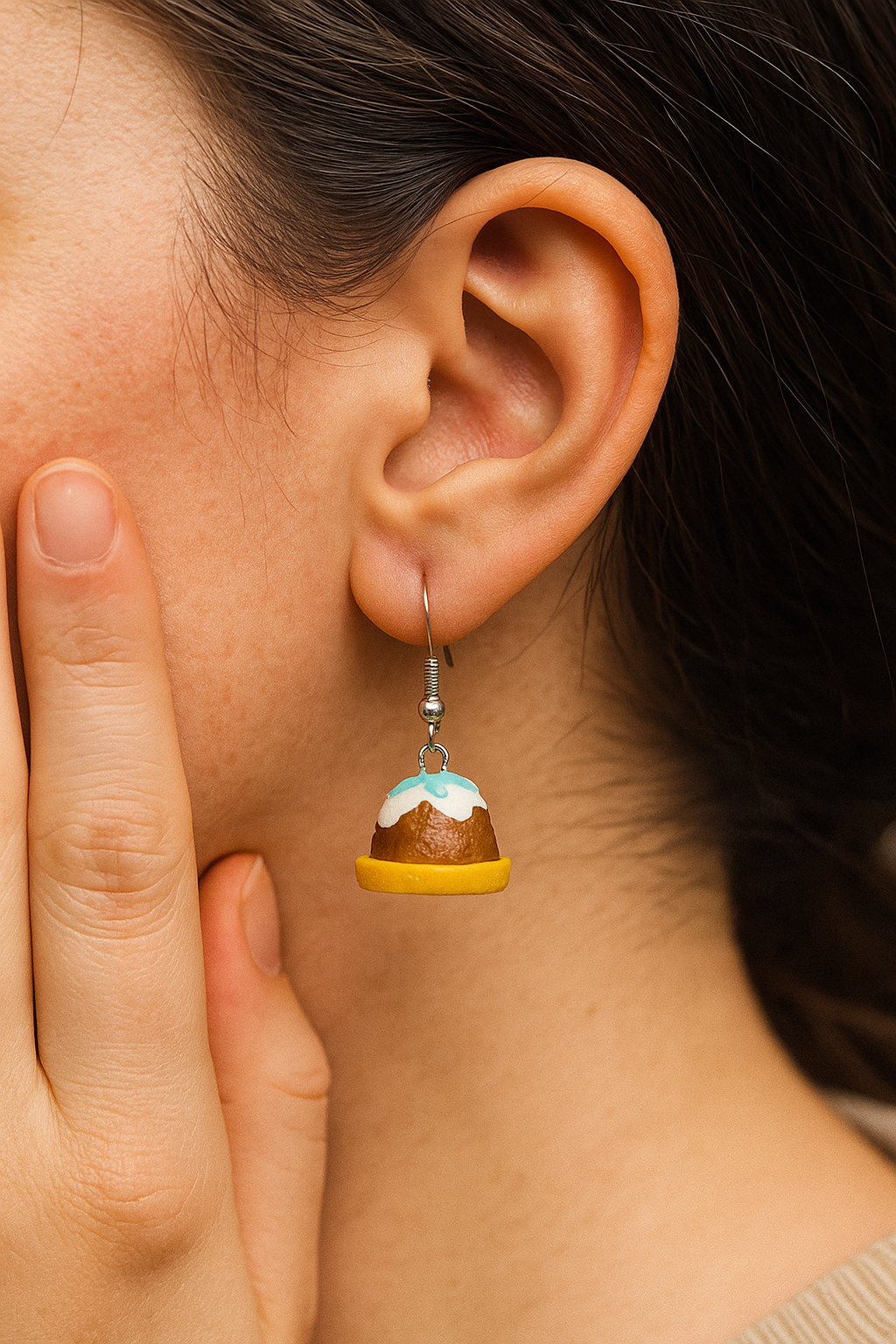 20251025_1301_Unique Model Earring_remix_01k8cmy6c3f4t8sykk358b7nzk.png