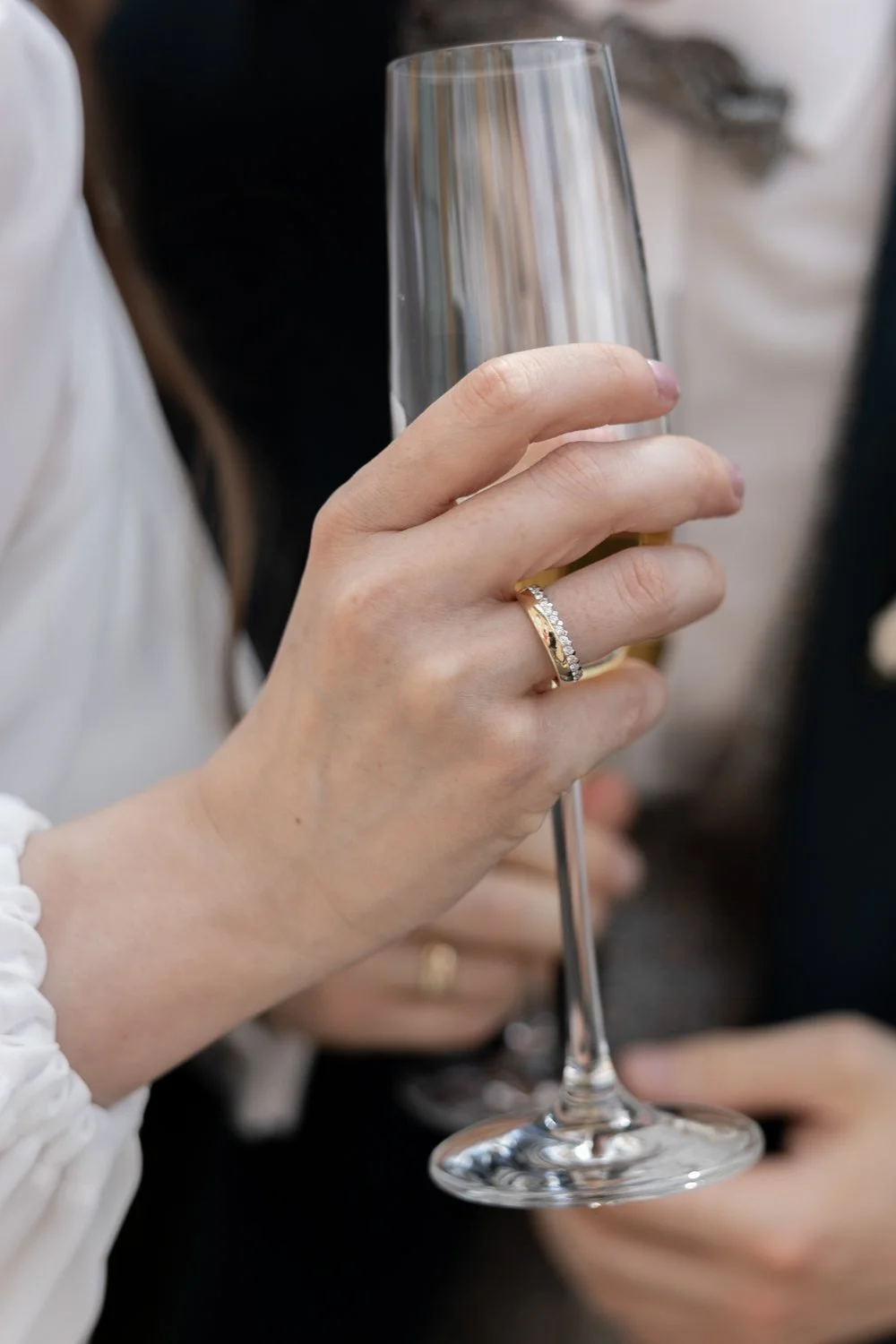 Fábio&Jules-detail-shot-of-bridal-ring