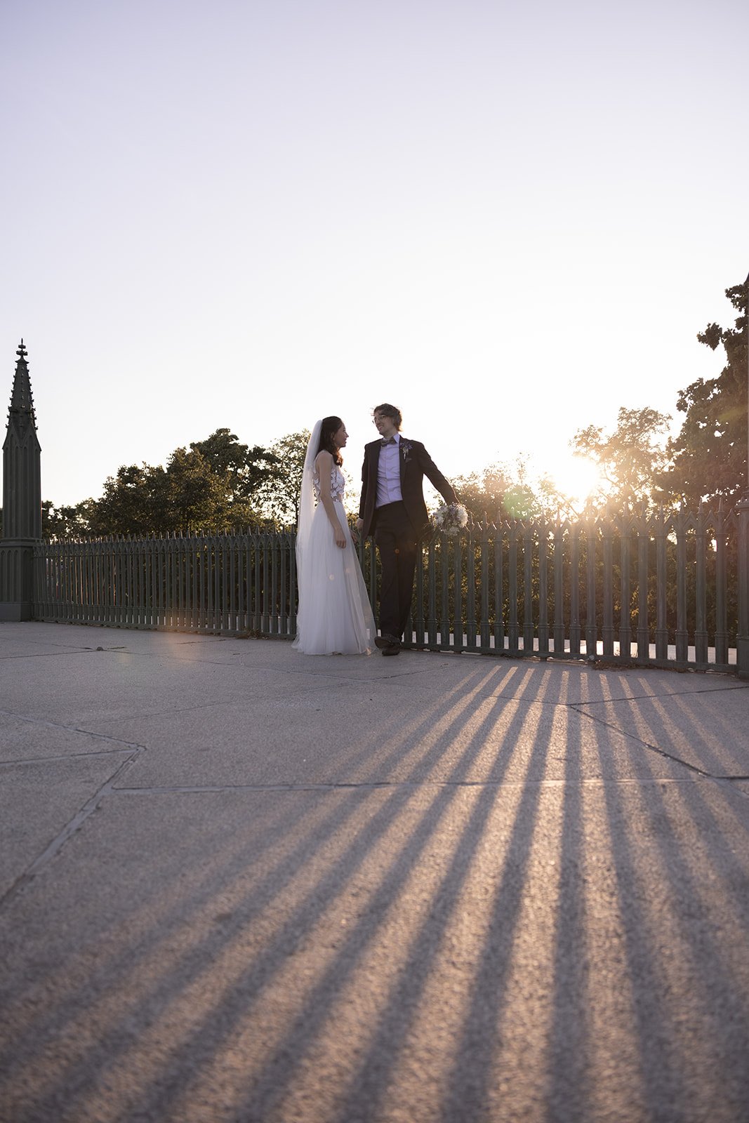 Fábio&amp;Jules-sunset-wedding-viktoriapark-berlin