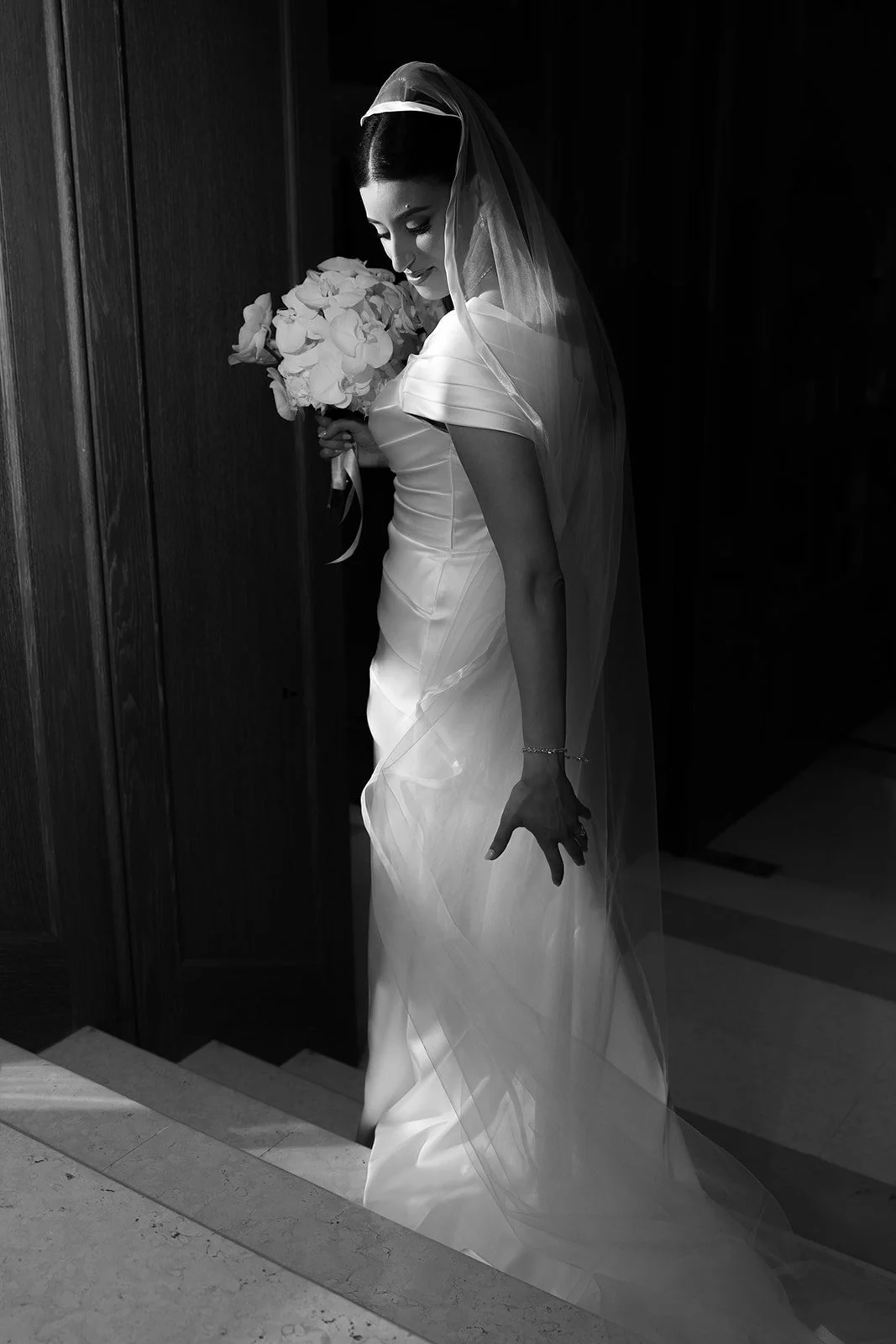 Fábio&amp;Jules-light-shadow-portrait-bride