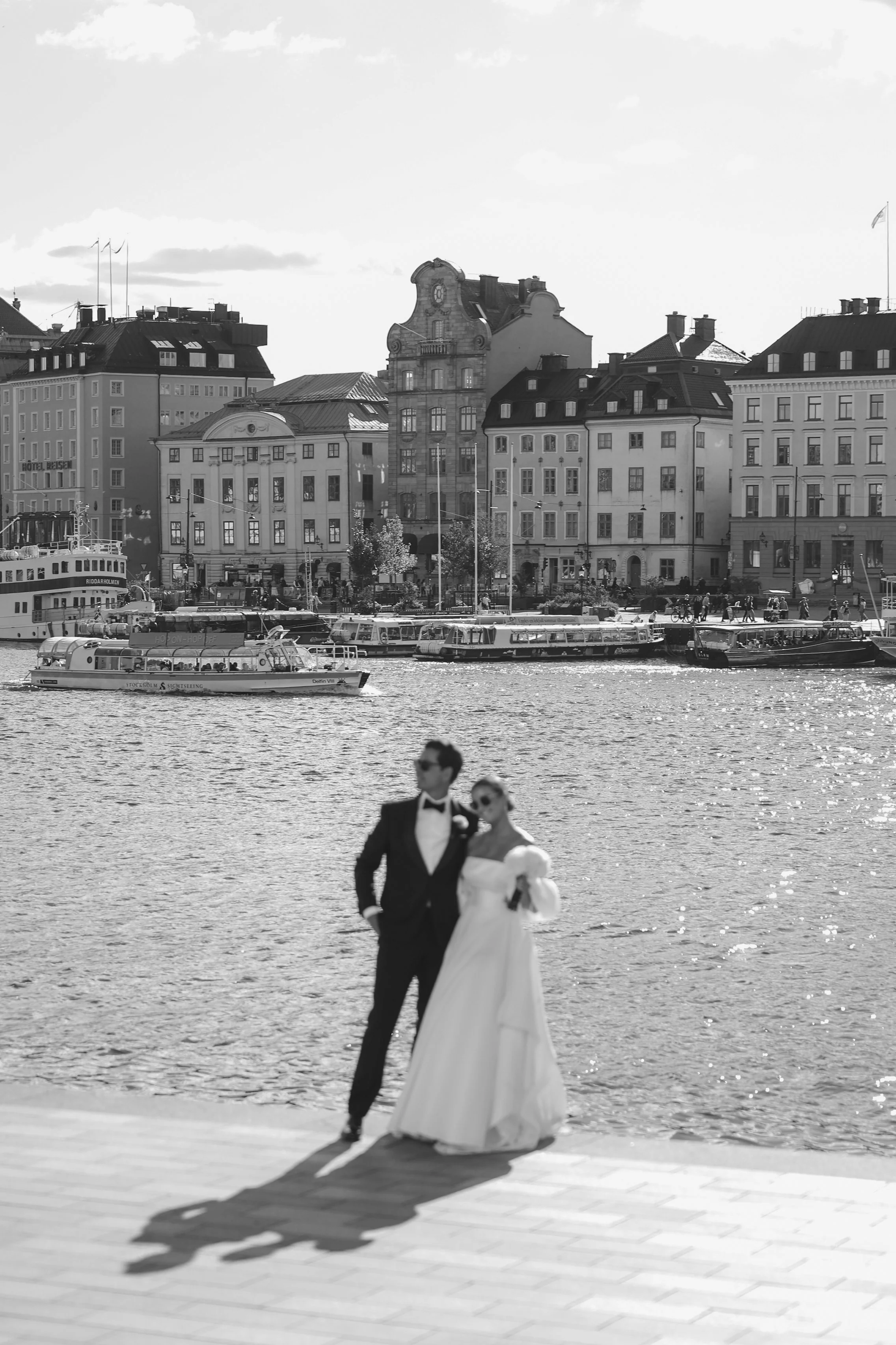 Fabio&amp;Jules-waterfront‑city‑wedding‑stockholm