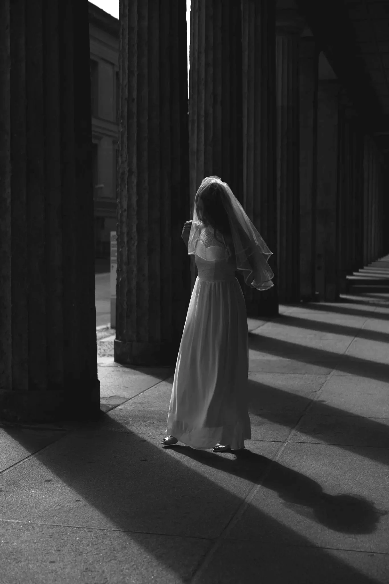 classic bride Berlin City play of light and shadow.jpg