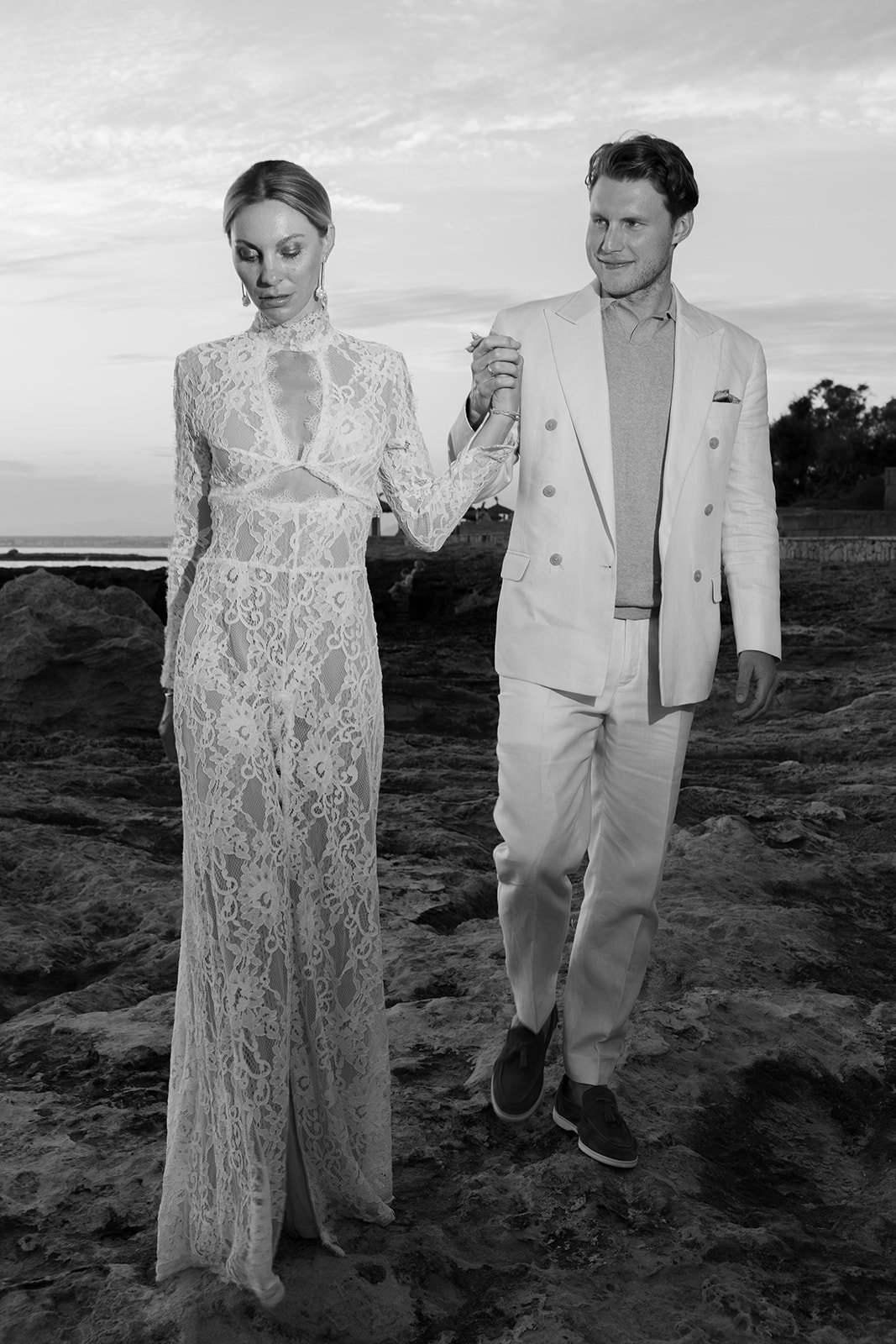 Fábio&amp;Jules_editorial-bride-groom-sunset-photo.jpg