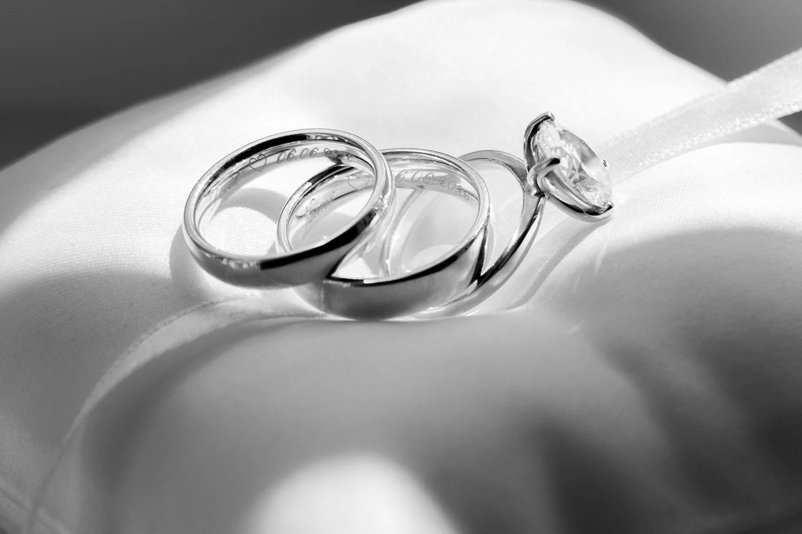 Fábio&amp;Jules_wedding-rings-detail-photo.jpg