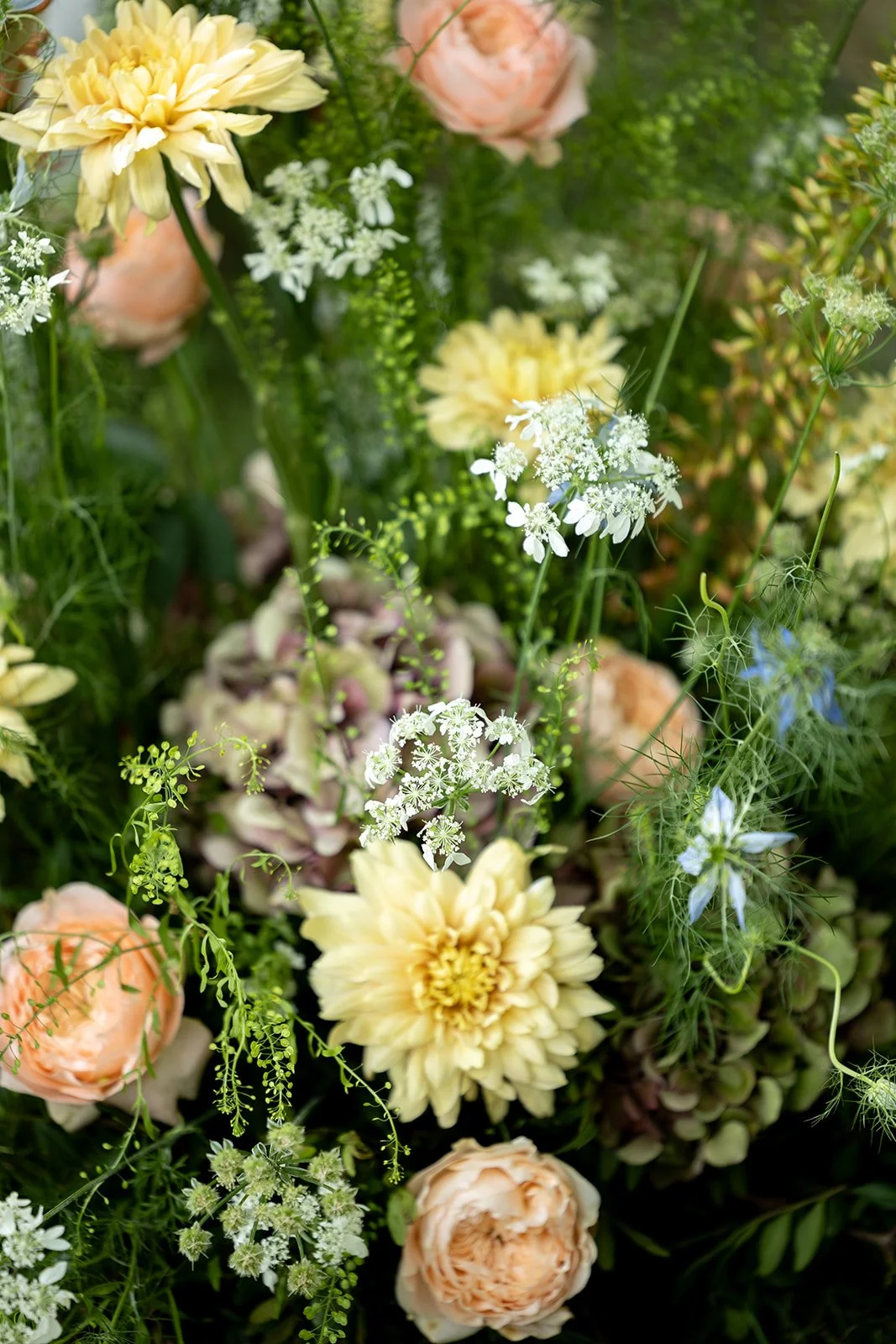 Fábio&amp;Jules_bridgerton-vibes-wedding-florals.jpg
