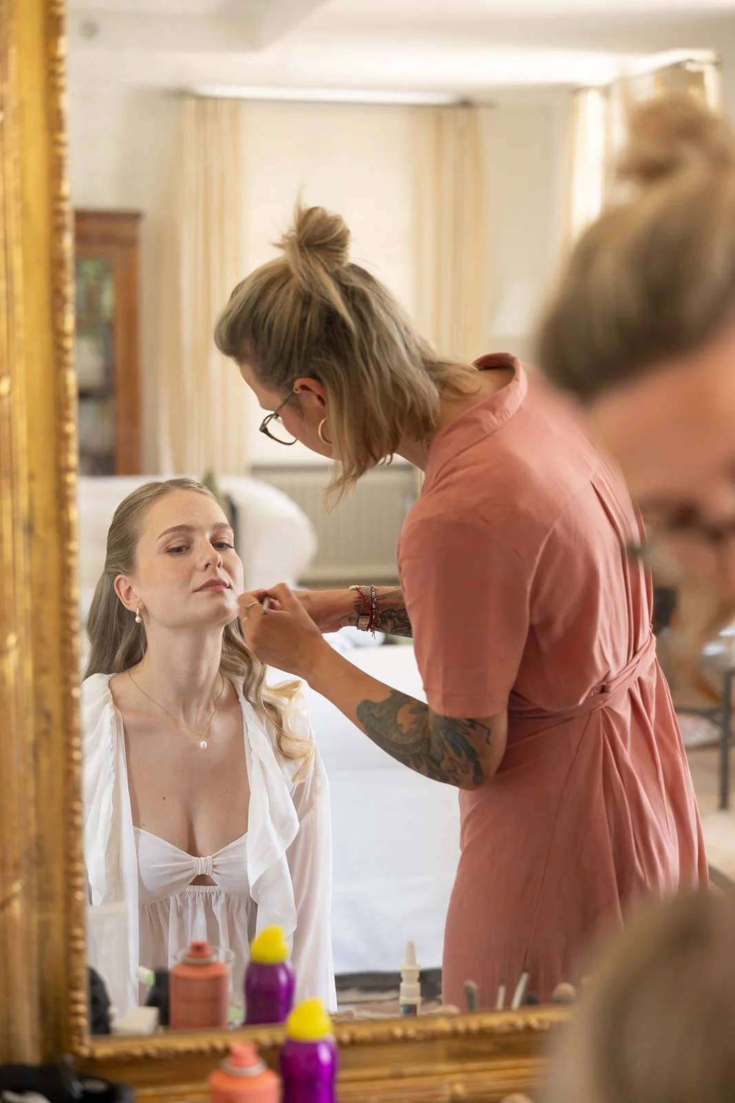 Fábio&amp;Jules_naemi-bride-getting-ready-castle-wedding.jpg