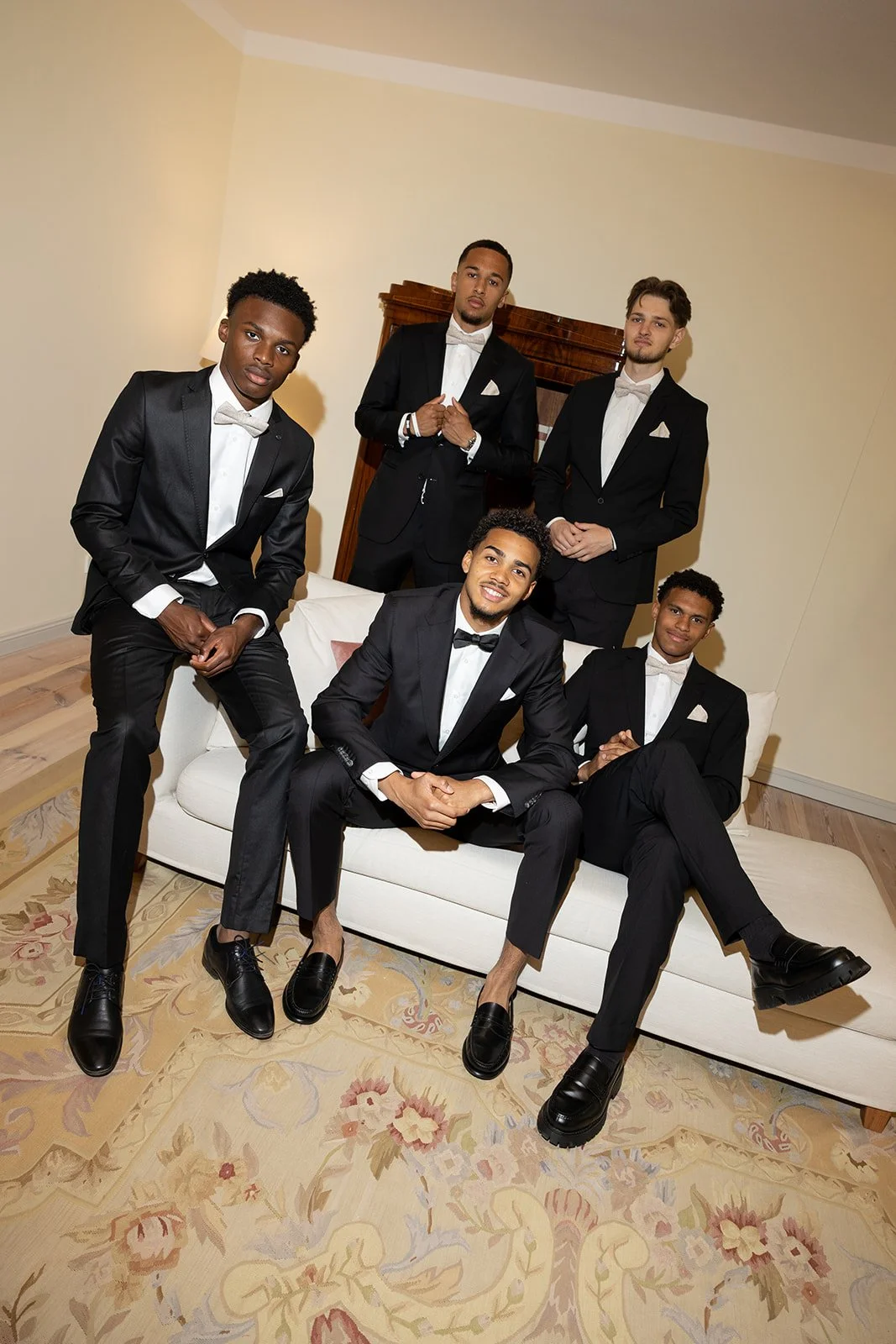 Fábio&amp;Jules_groom-groomsmen-smoking.jpg
