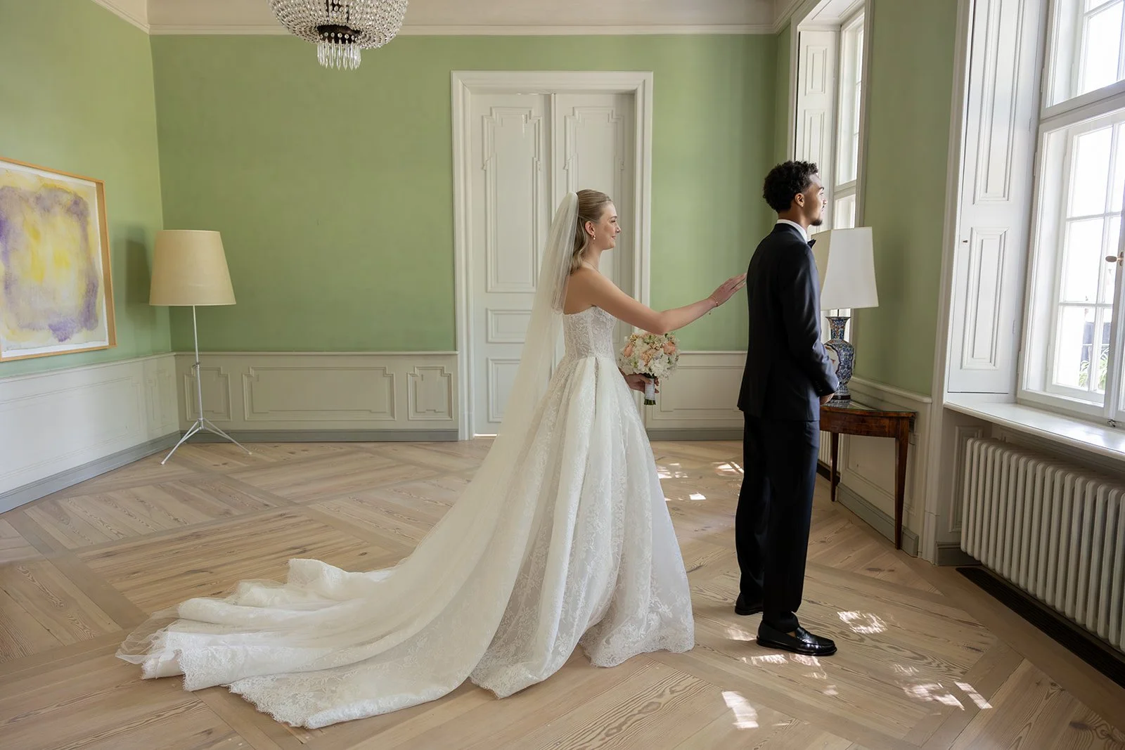 Fábio&amp;Jules_first-look-bride-groom-before-ceremony.jpg