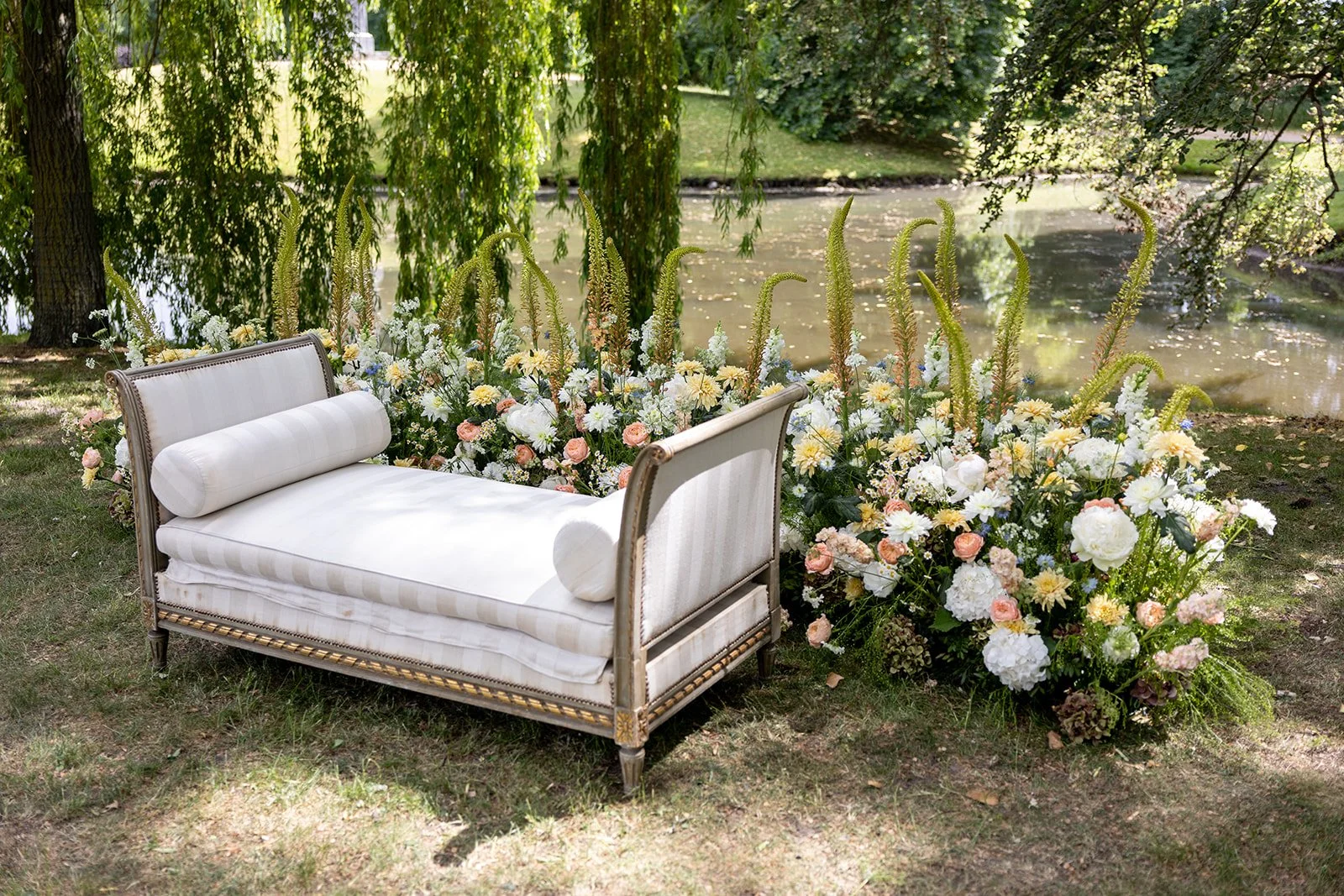 Fábio&amp;Jules_high-end-wedding-film-castle-europe.jpg