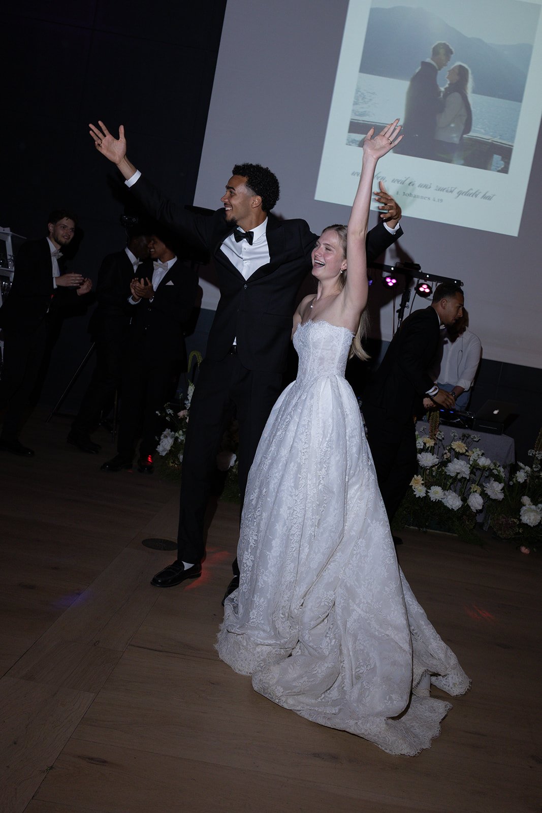 Fabio&amp;Jules_outgoing-castle-wedding-party.jpg