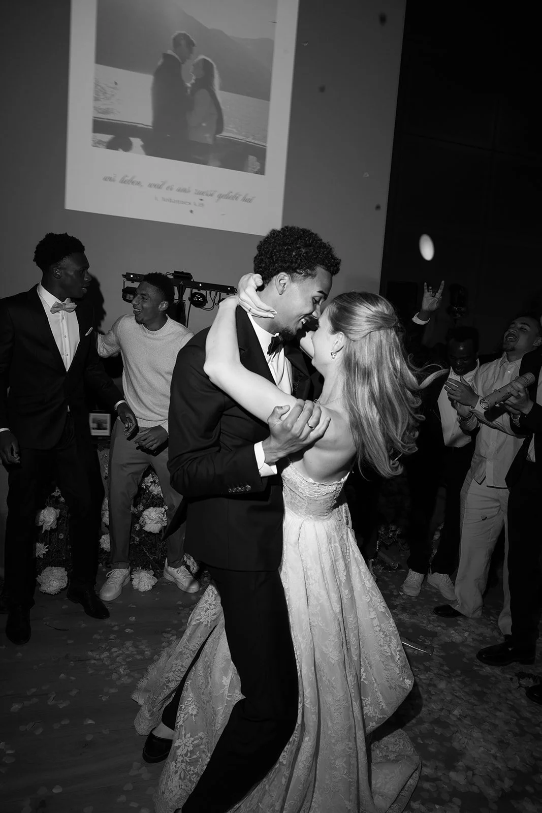 Fábio&amp;Jules_european-castle-wedding-dance-party.jpg