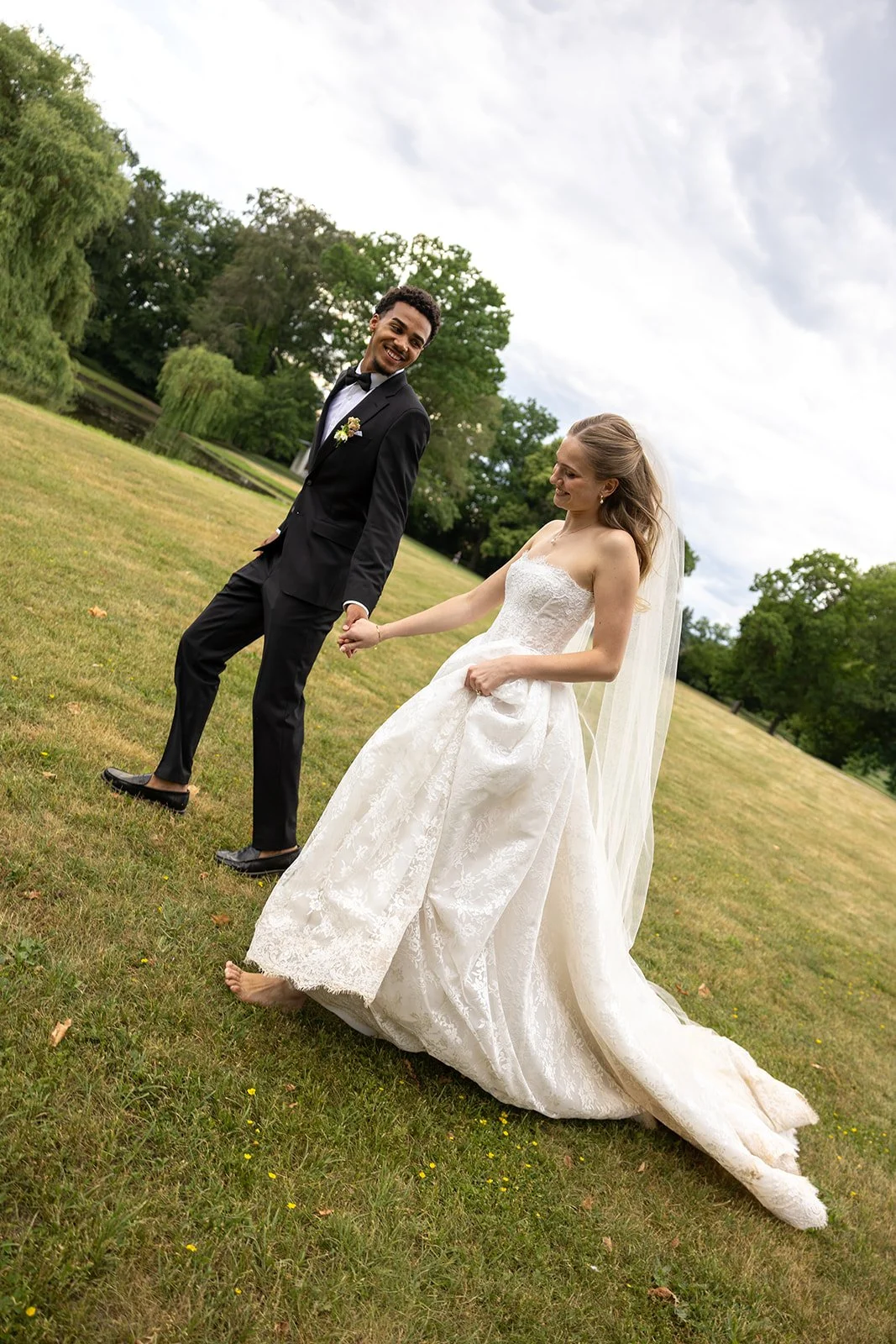 Fábio&amp;Jules_bride-groom-enjoying-life-castle-wedding-europe.jpg