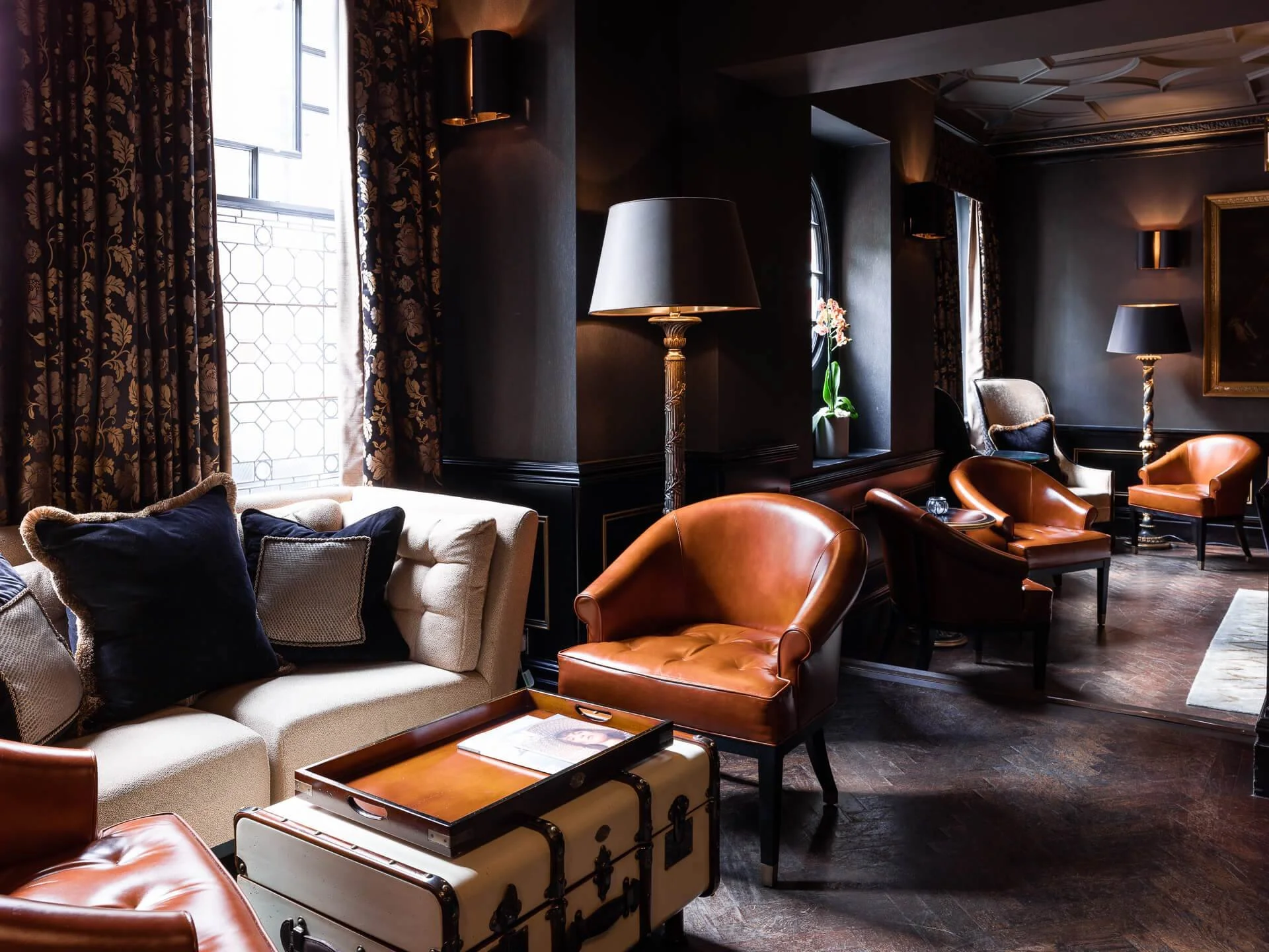 The Chelsea Bar at 11 Cadogan Gardens