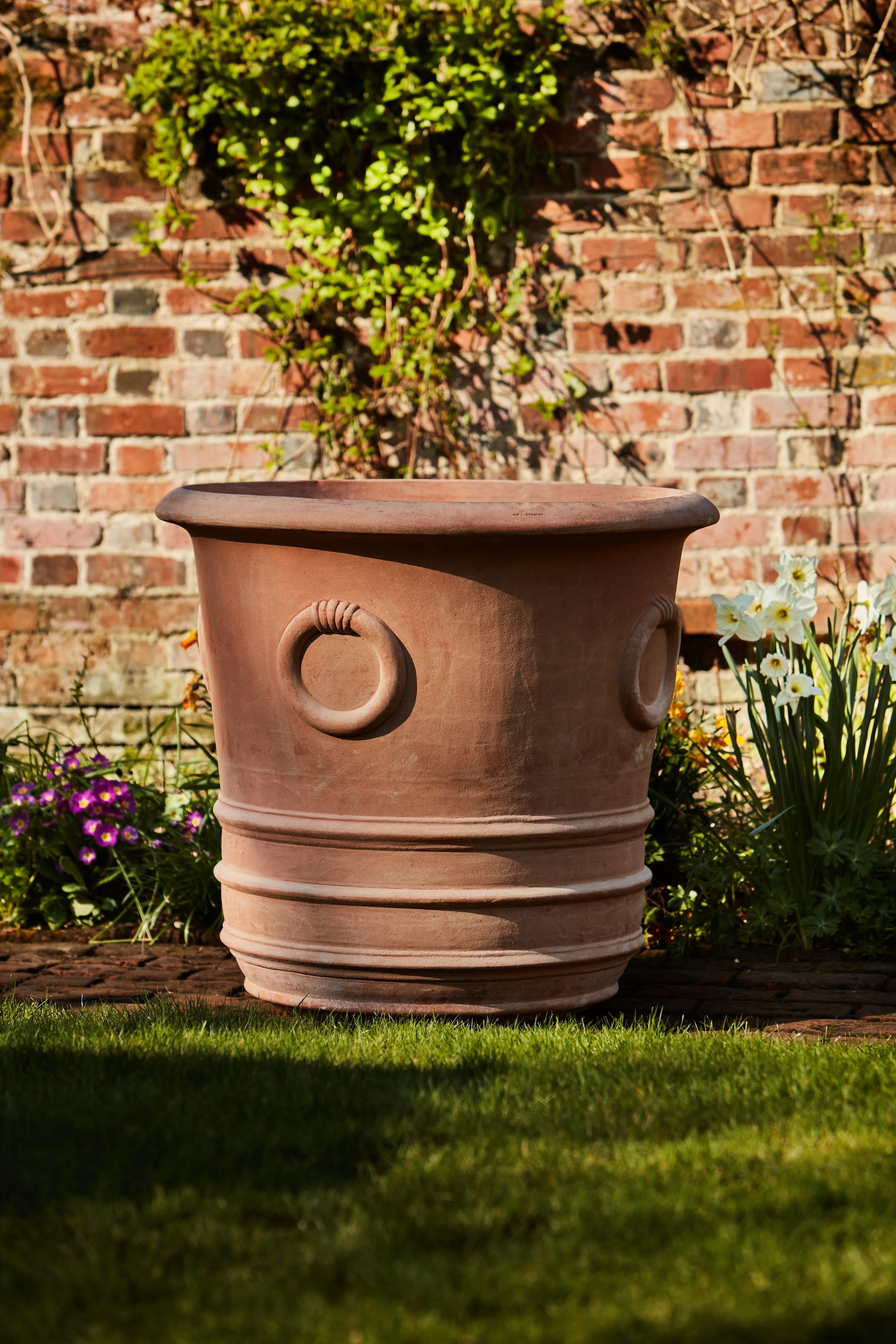 Vaso Grande Con Anelli