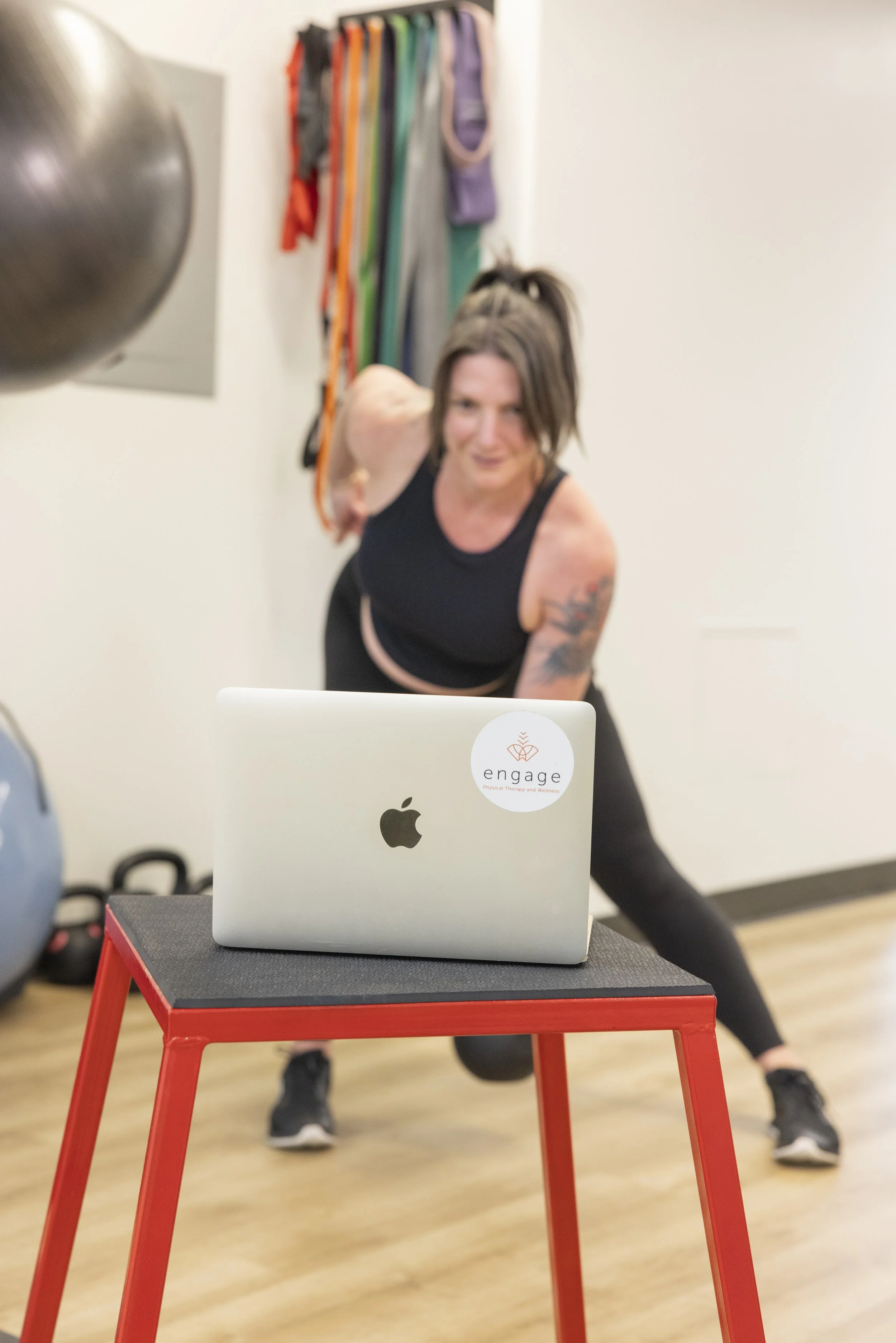 Online strength coaching designed by a Physical Therapist and Pelvic Health specialist for women and LGBTQ+.