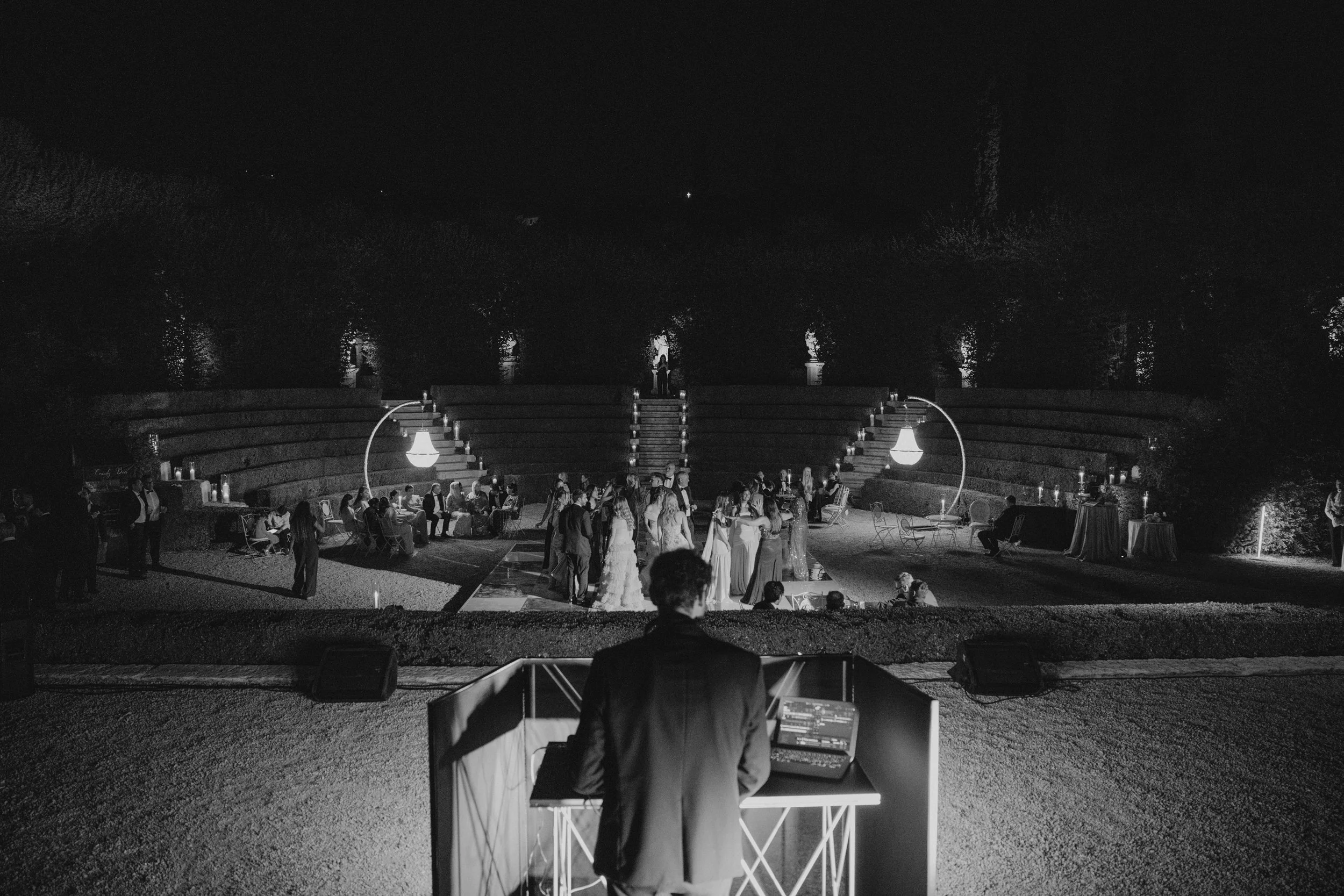 Elegant Italian wedding party at Villa Rizzardi in Verona, with Alisha and Fabian celebrating with their closest friends and family after an exclusive wedding dinner.