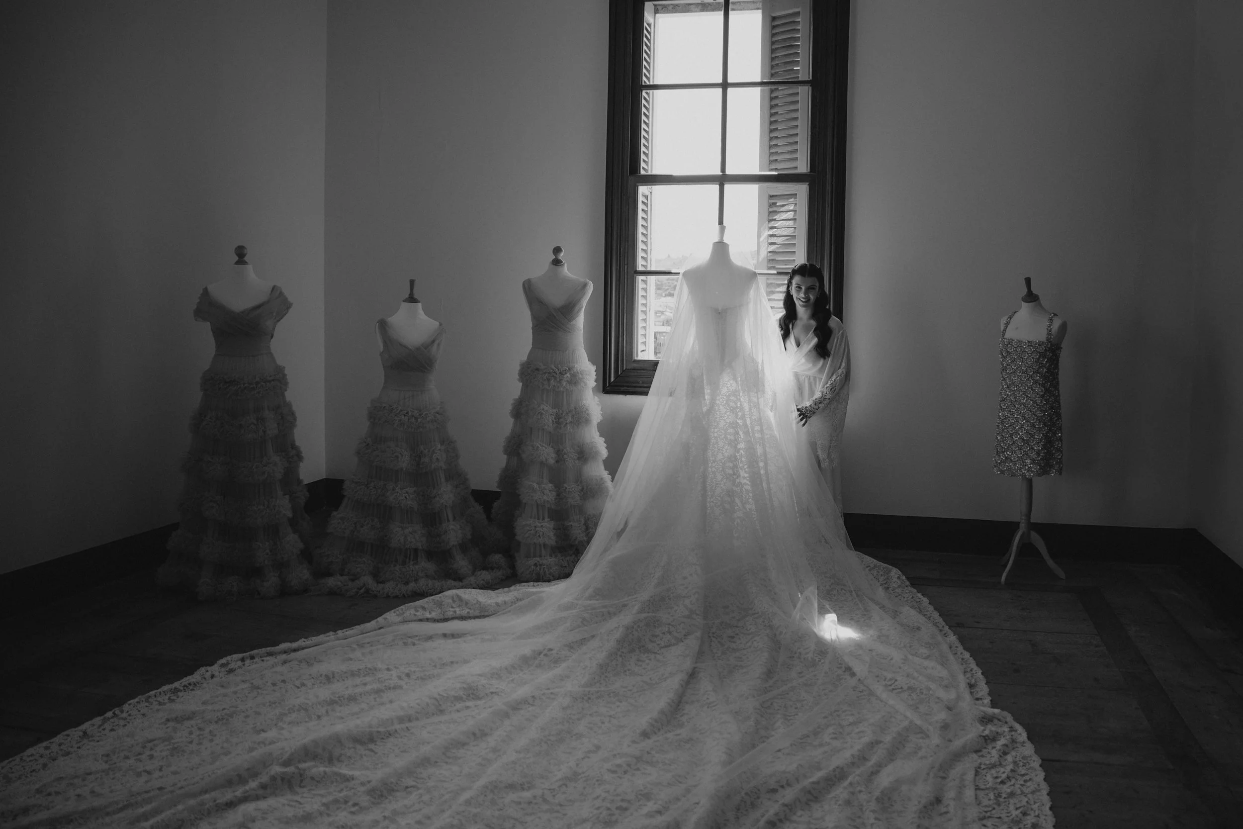 Elegant wedding getting ready at Villa Rizzardi in Verona, with Alisha and Fabian preparing for their luxury Italian wedding in a relaxed and intimate atmosphere.