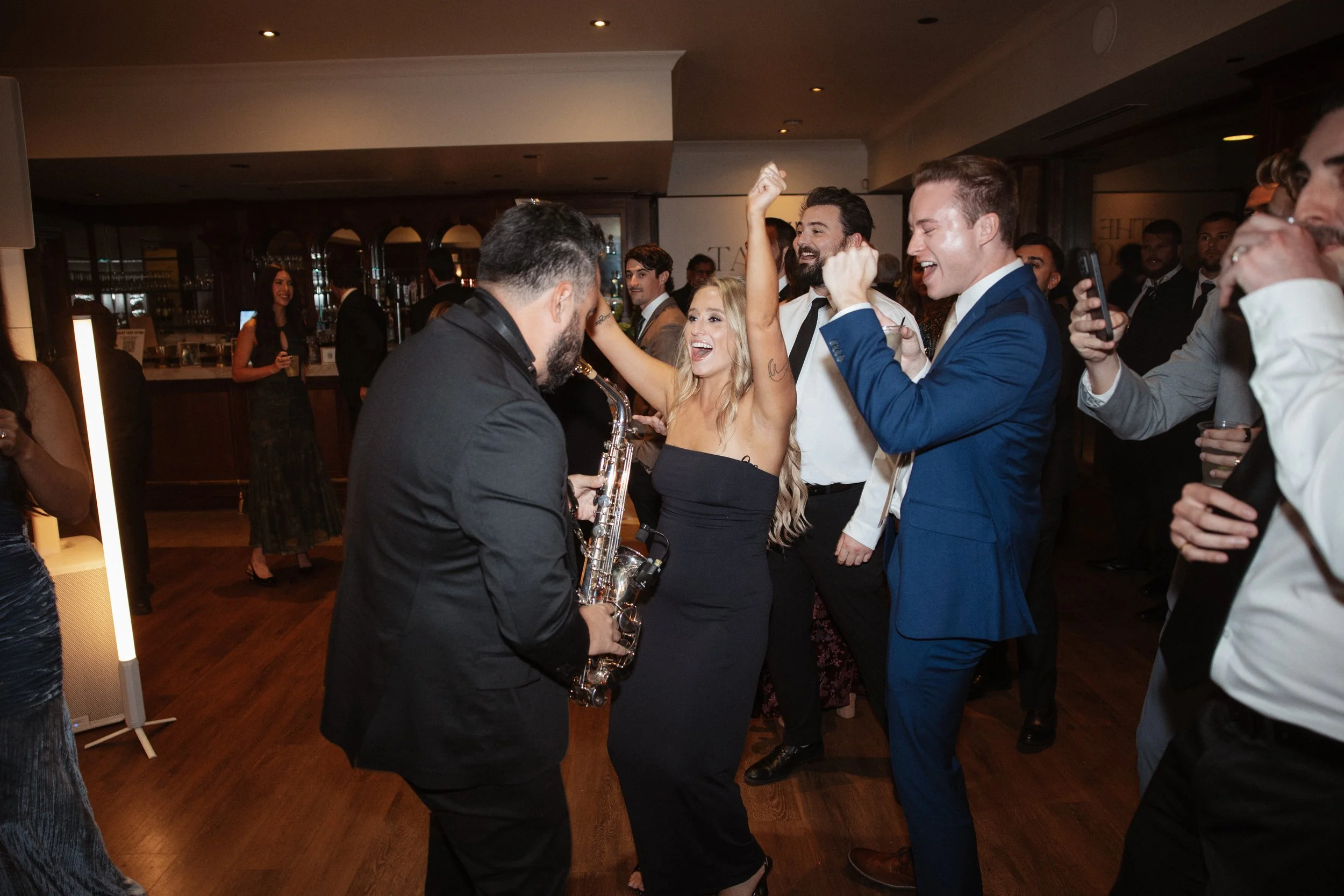 The first dance marked the transition from elegant celebration to an unforgettable party. Guests filled the dance floor as the evening turned lively and joyful, featuring live saxophone and an energetic mix of music. The night ended with a spectacula