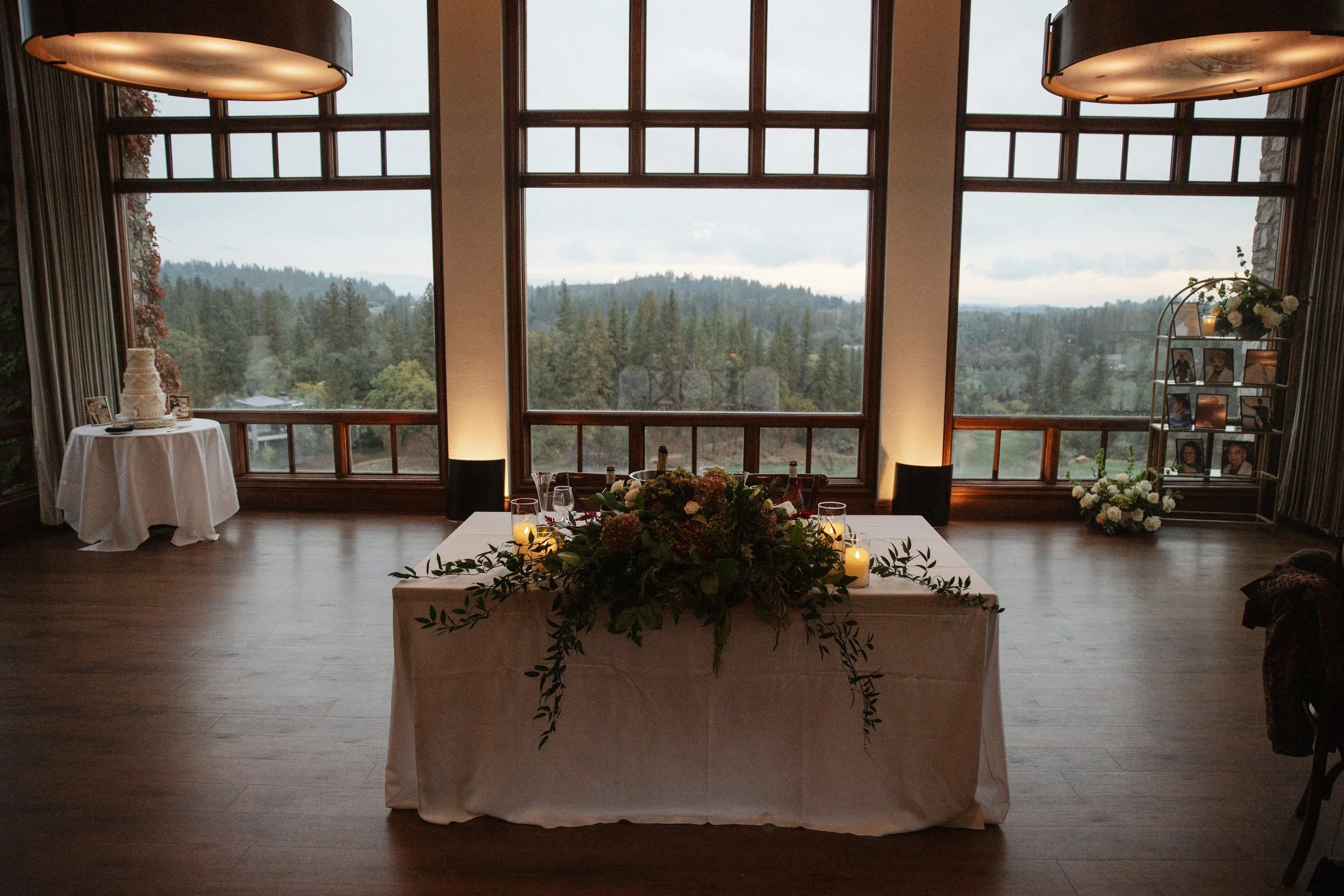 Winchester Estate in Meadow Vista is the definition of an exclusive California wedding venue. Surrounded by forests and rolling hills, the estate felt especially magical on this misty fall day. Soft fog, muted autumn colors, and elegant architecture 