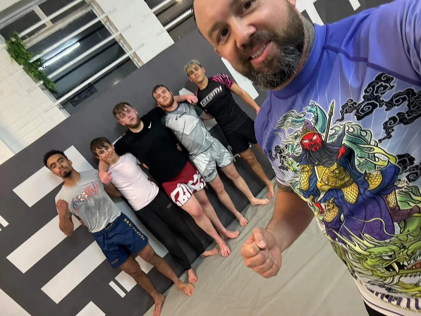 🥊 Tough MMA class with everyone focused and giving their best. Progress comes from showing up and putting in the work. 

🟰

#MMA #SouthamptonMMA #TrainHardSouthampton #MartialArtsCommunity #CombatSports #MixedMartialArts #FightCamp #SouthamptonFitn