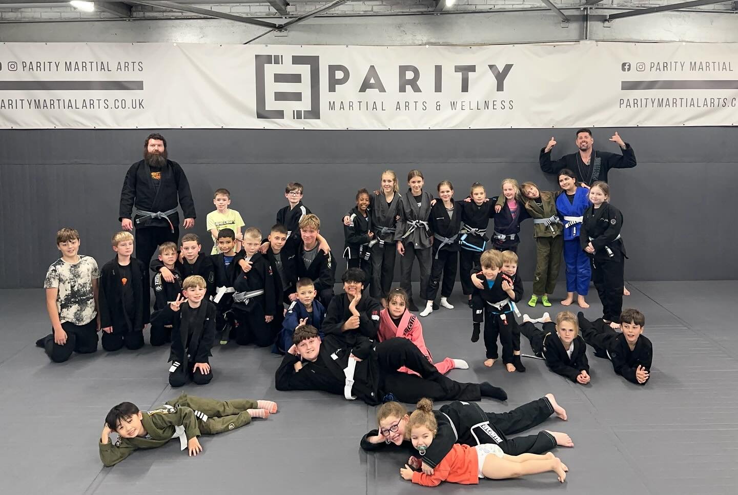 🥋 Thursday&rsquo;s parent and toddler Jiu Jitsu was full of fun, practicing some sweeps and back takes.
🟰
The kids BJJ class focused on half guard passing and sweeps, followed by some positional sparring.

#KidsBJJ #ToddlersBJJ #SouthamptonBJJ #Tra