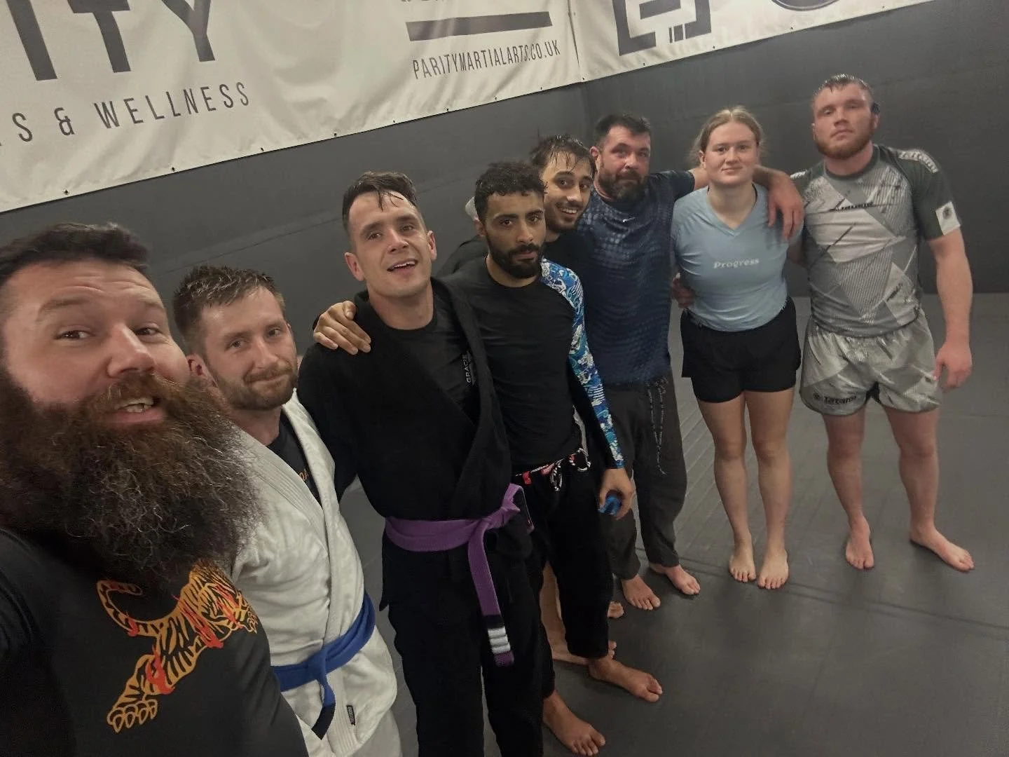 BJJ comp class tonight. Positional sparring and shark tanks, plenty of pressure, plenty to think about, and lots of learning happening throughout the session. Proper work.

🟰

#BJJ #CompetitionBJJ #SouthamptonBJJ #TrainHardSouthampton #GrapplingLife