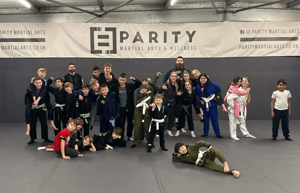 Kids BJJ and kids Judo last night were full of energy. Great effort and loads of enthusiasm throughout.

#KidsBJJ #KidsJudo #SouthamptonMartialArts #ParityMartialArts #YouthMartialArts