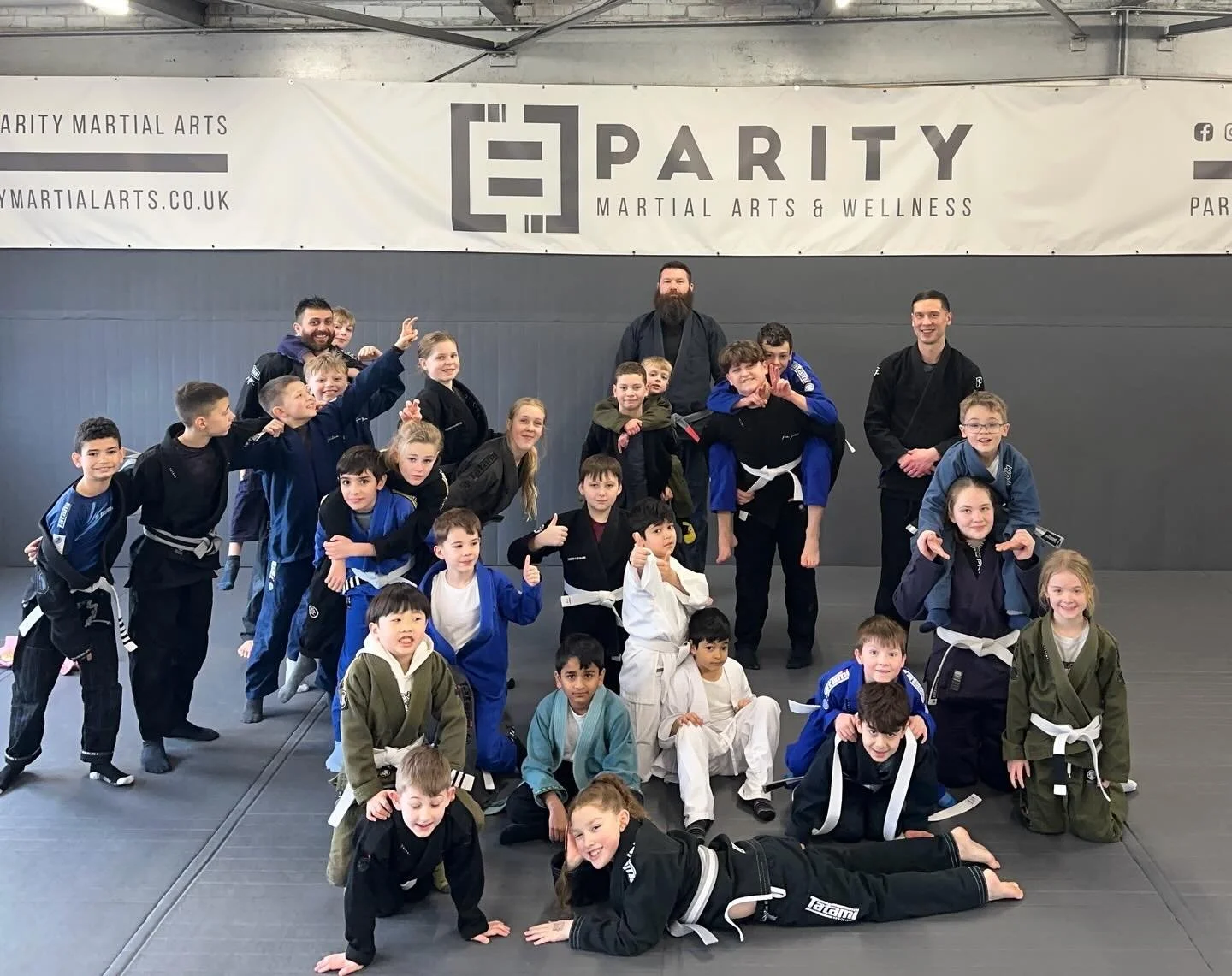 Working our overhook from butterfly guard, then finishing the session with a well deserved promotion. Always good to see hard work recognised.

#SouthamptonBJJ #ParityMartialArts #MauricioGomesLegacy #SouthamptonMartialArts #BJJTraining