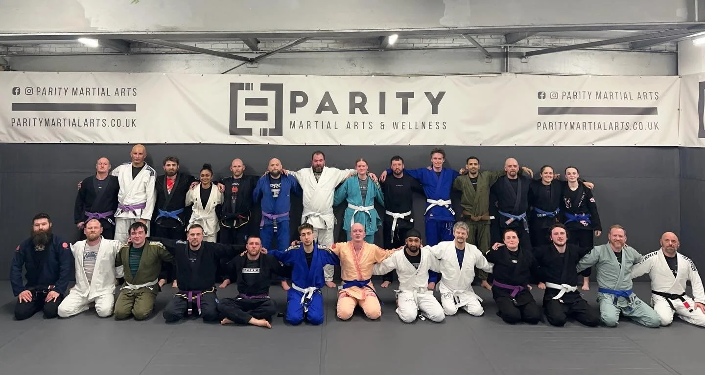 Last nights gi classes were ace. Lots of great techniques, lots of useful details, lots of fun rounds. And to top it off, some well deserved promotions!

#SouthamptonBJJ #ParityMartialArts #MauricioGomesLegacy #SouthamptonMartialArts #BJJTraining