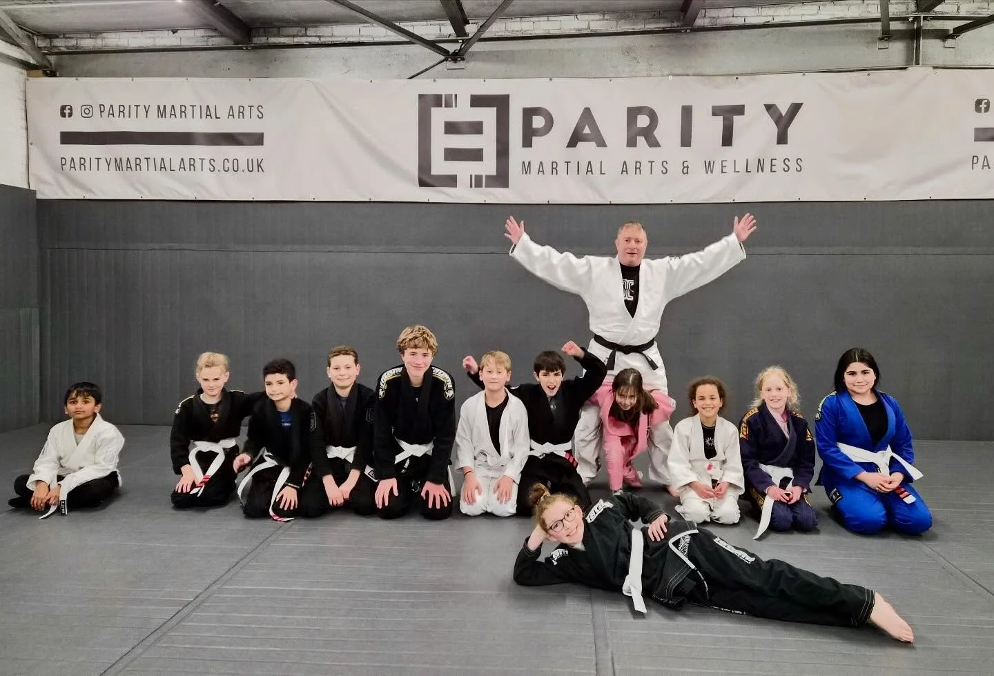 A fun kids Judo session, starting with a little history before moving on to the techniques.

#KidsJudo #SouthamptonJudo #ParityMartialArts #SouthamptonMartialArts #JudoKids
